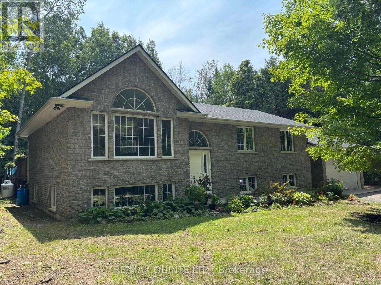 156 Tracey Road S, Tyendinaga, Ontario  K0K 2Y0 - Photo 1 - X12332629