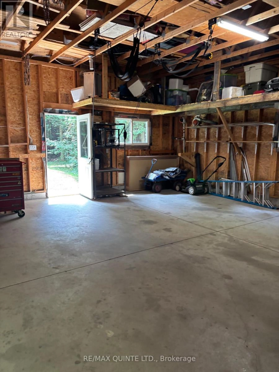 156 Tracey Road S, Tyendinaga, Ontario K0K 2Y0 - Photo 46 - X12332629