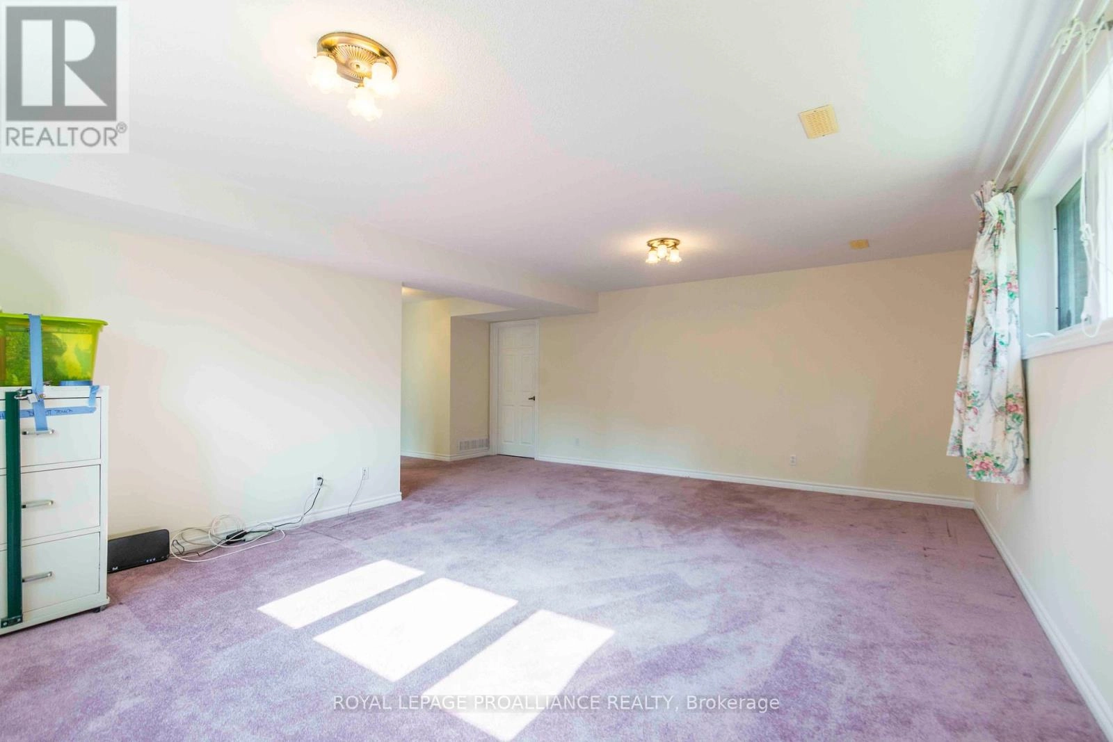 34 Edgeview Drive, Quinte West, Ontario K8V 3G4 - Photo 24 - X12336815