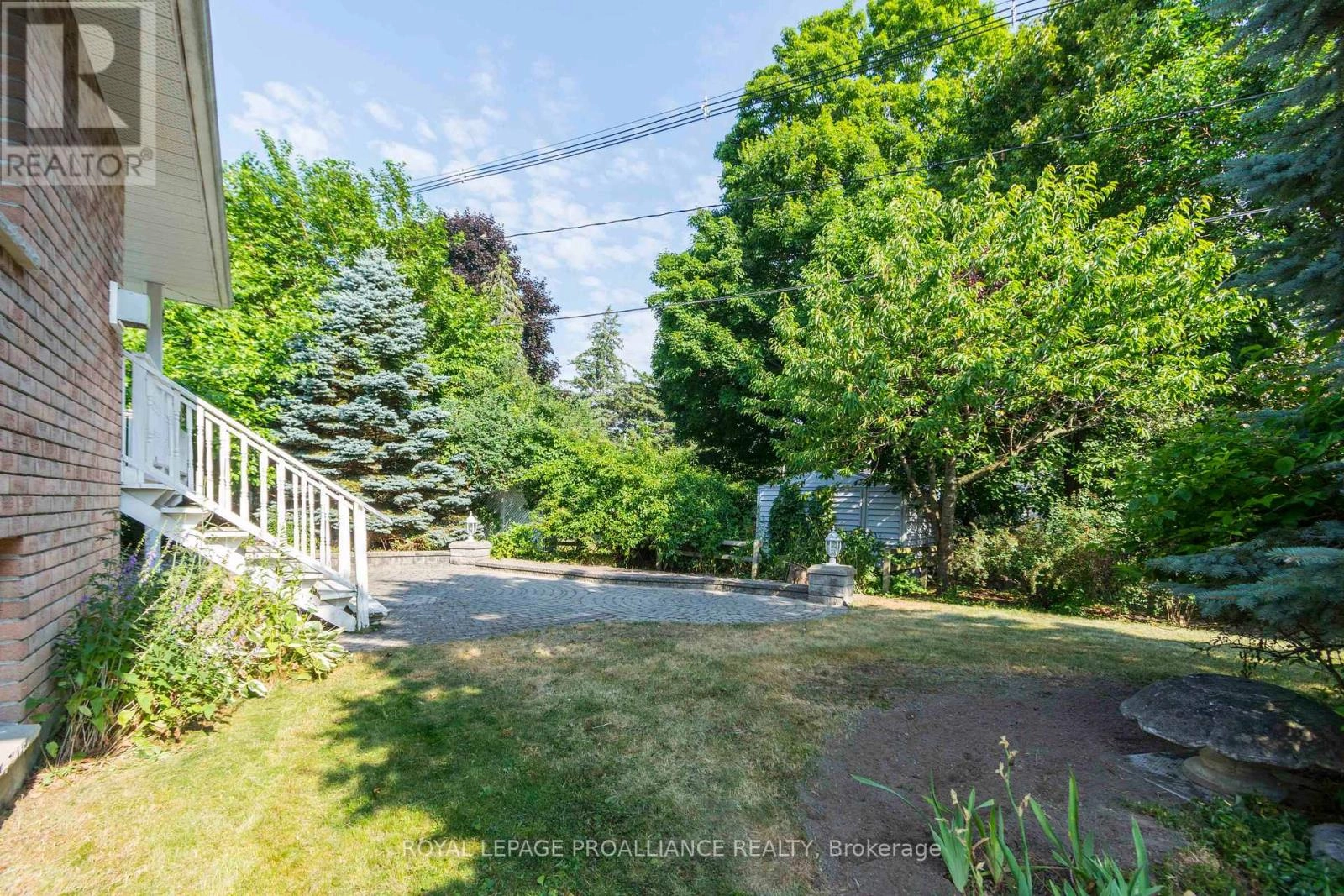 34 Edgeview Drive, Quinte West, Ontario K8V 3G4 - Photo 32 - X12336815