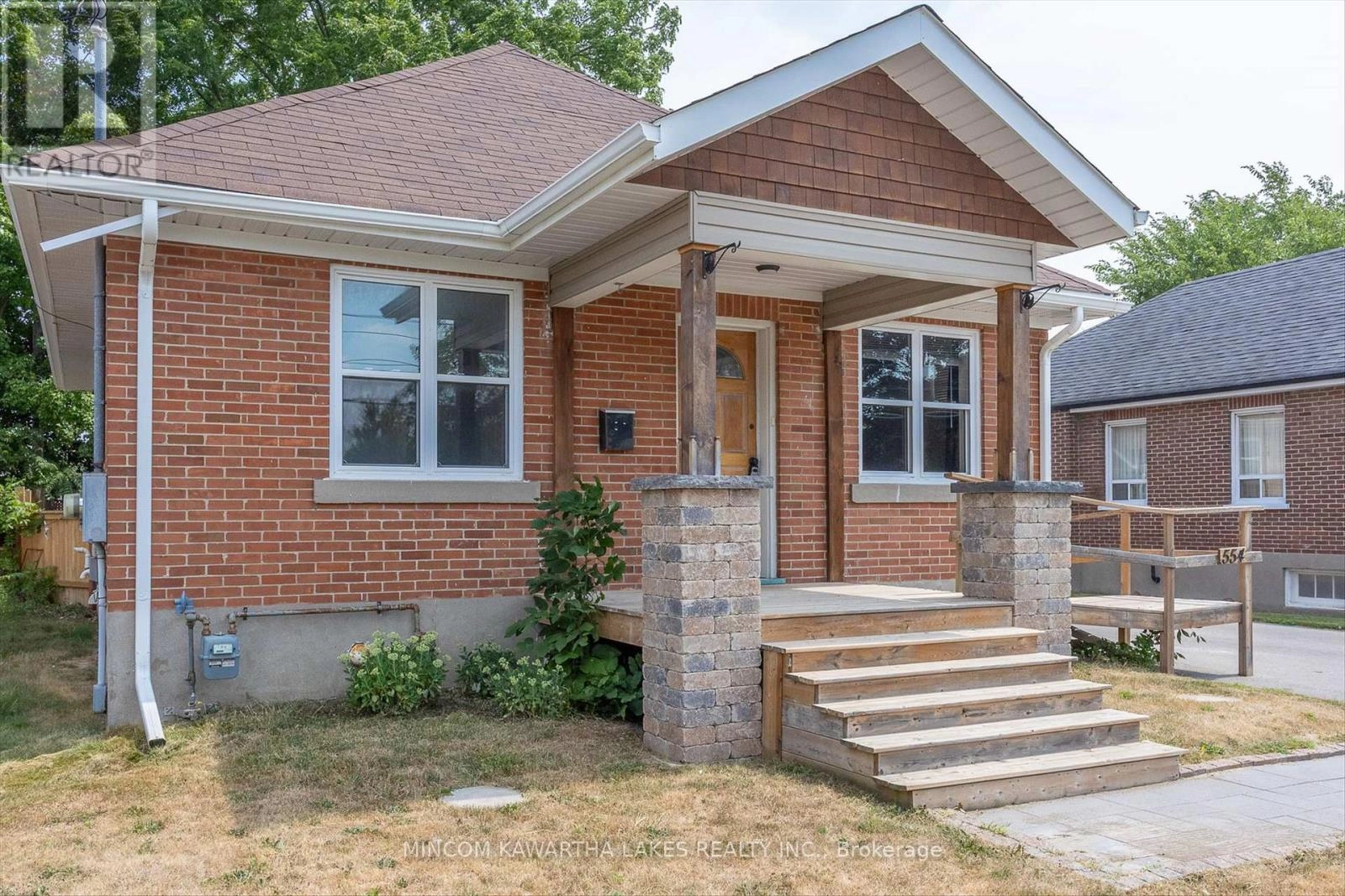 554 Monaghan Road, Peterborough South, Ontario  K9J 5H7 - Photo 2 - X12336898