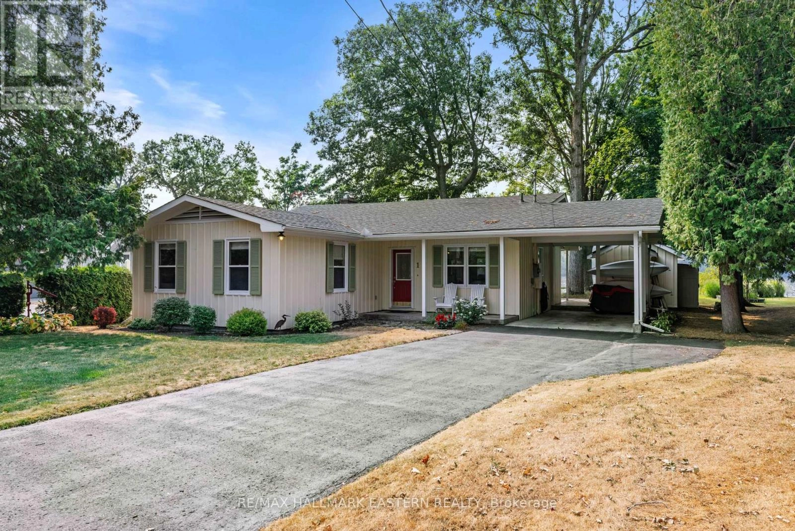 15 Snake Point Road, Kawartha Lakes, Ontario  K0M 1A0 - Photo 1 - X12337422