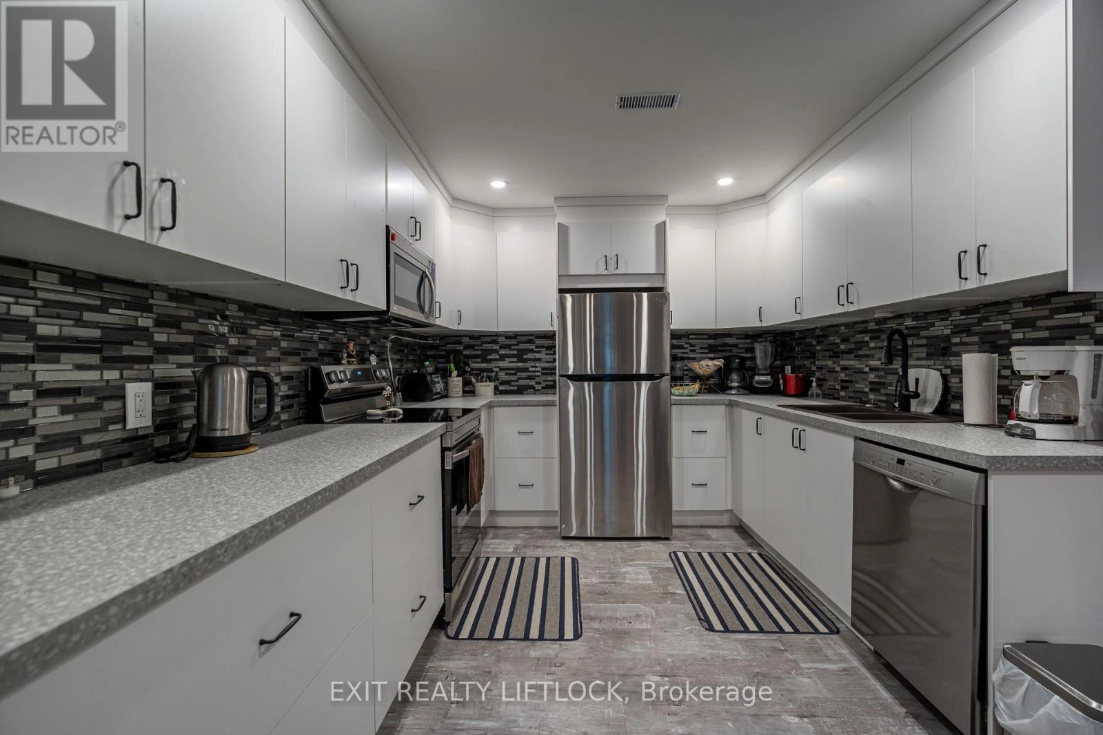 399 Lakeshore Road, Port Hope, Ontario L1A 0A4 - Photo 28 - X12337758