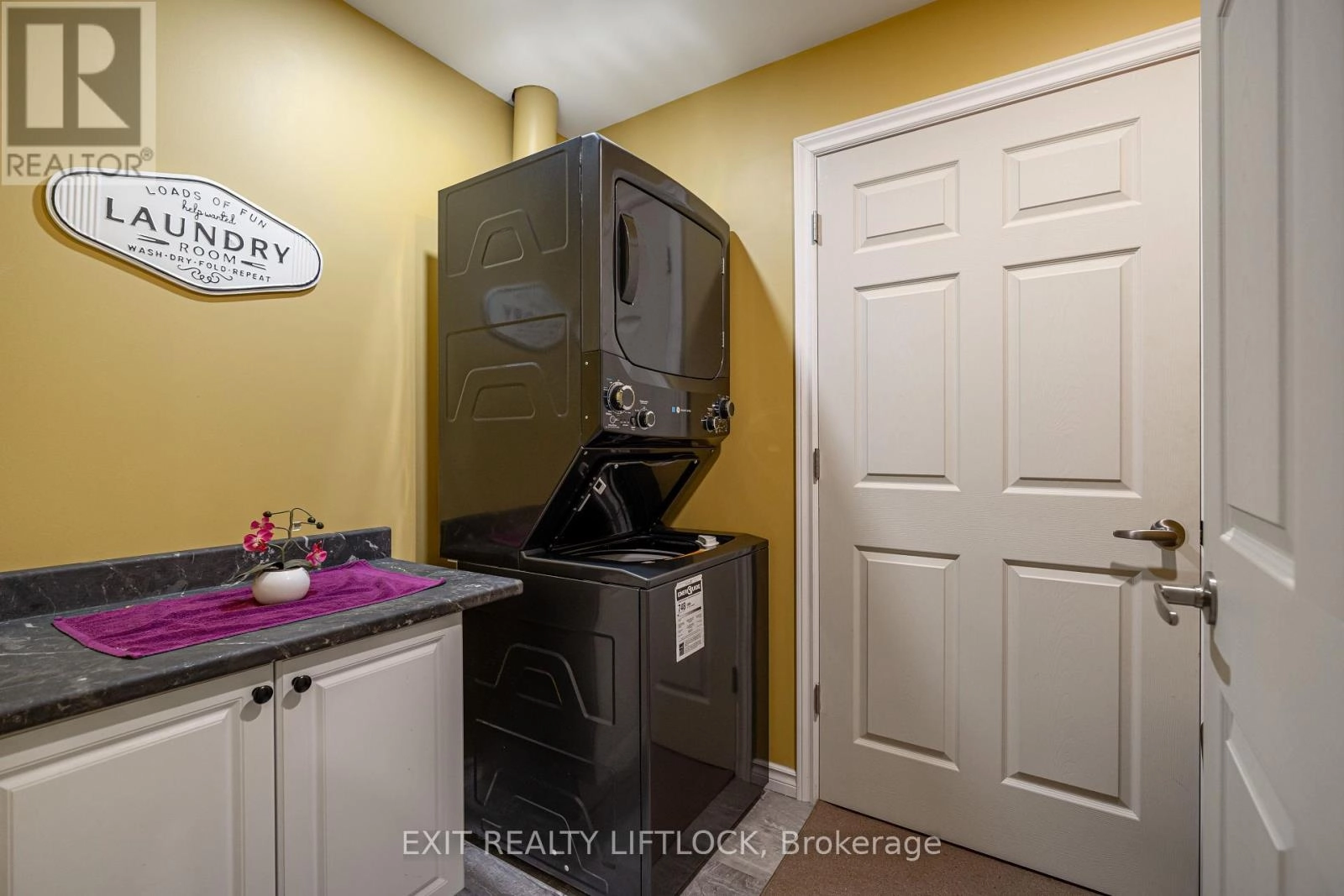 399 Lakeshore Road, Port Hope, Ontario L1A 0A4 - Photo 33 - X12337758