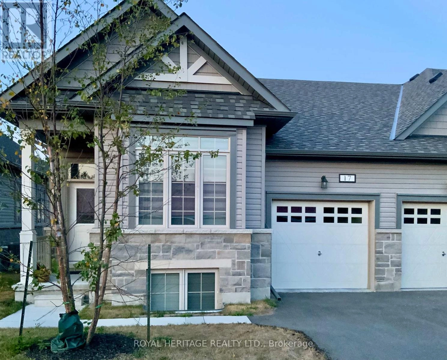 17 - 17 Lakewood Crescent, Kawartha Lakes, Ontario  K0M 1A0 - Photo 1 - X12338542