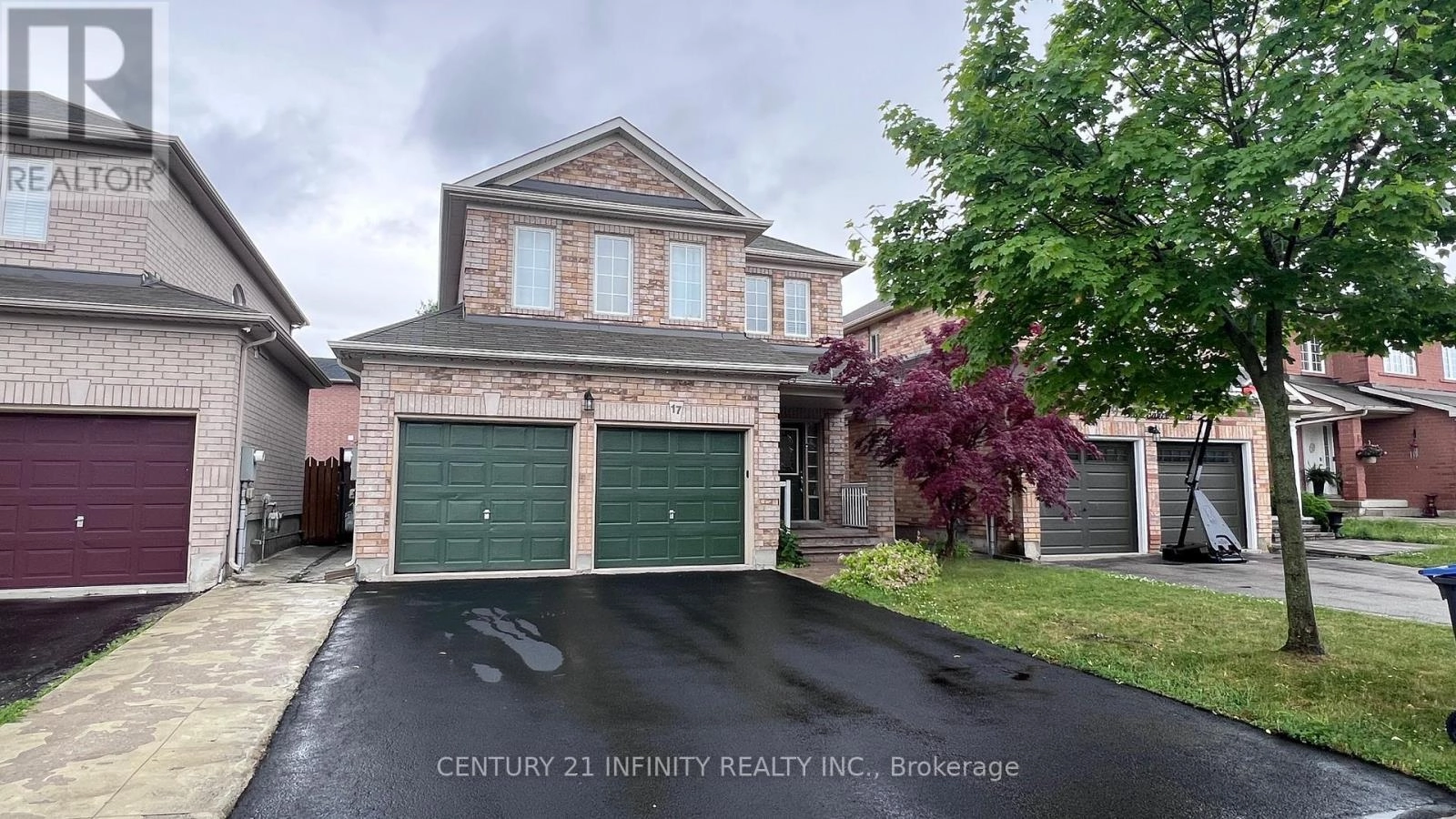 17 Studebaker Trail, Brampton, Ontario  L7A 3A3 - Photo 2 - W12338614