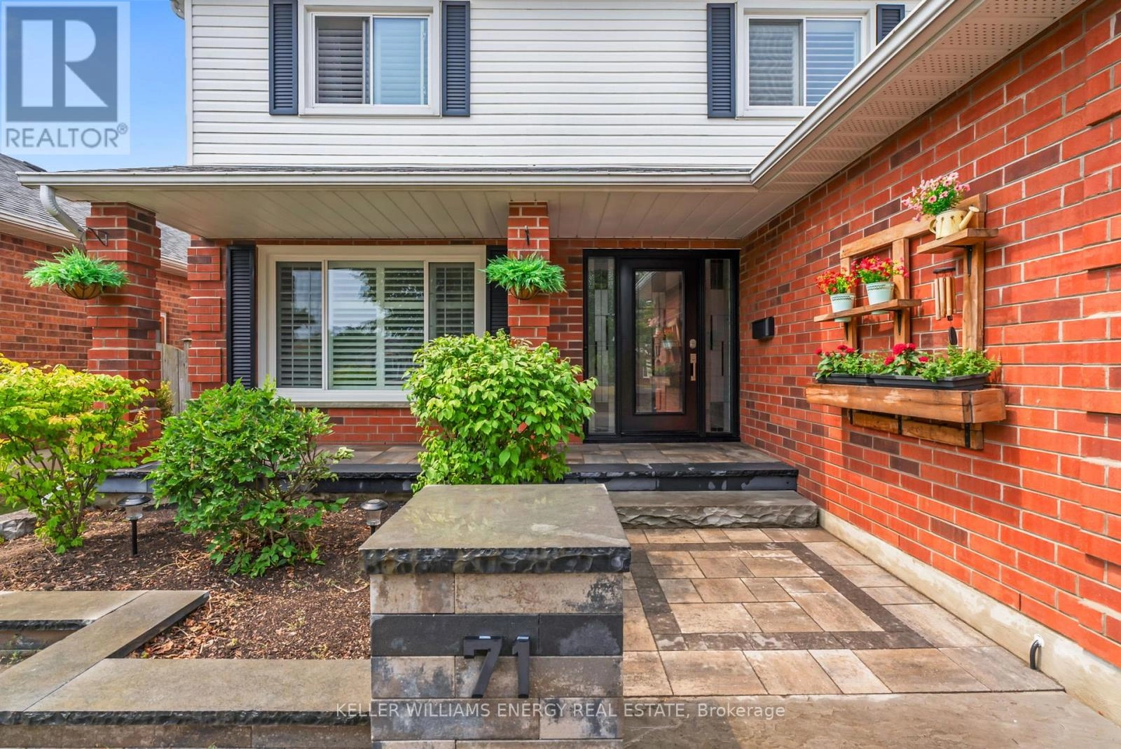 71 Kintyre Street, Clarington, Ontario  L1E 2Y6 - Photo 3 - E12338758
