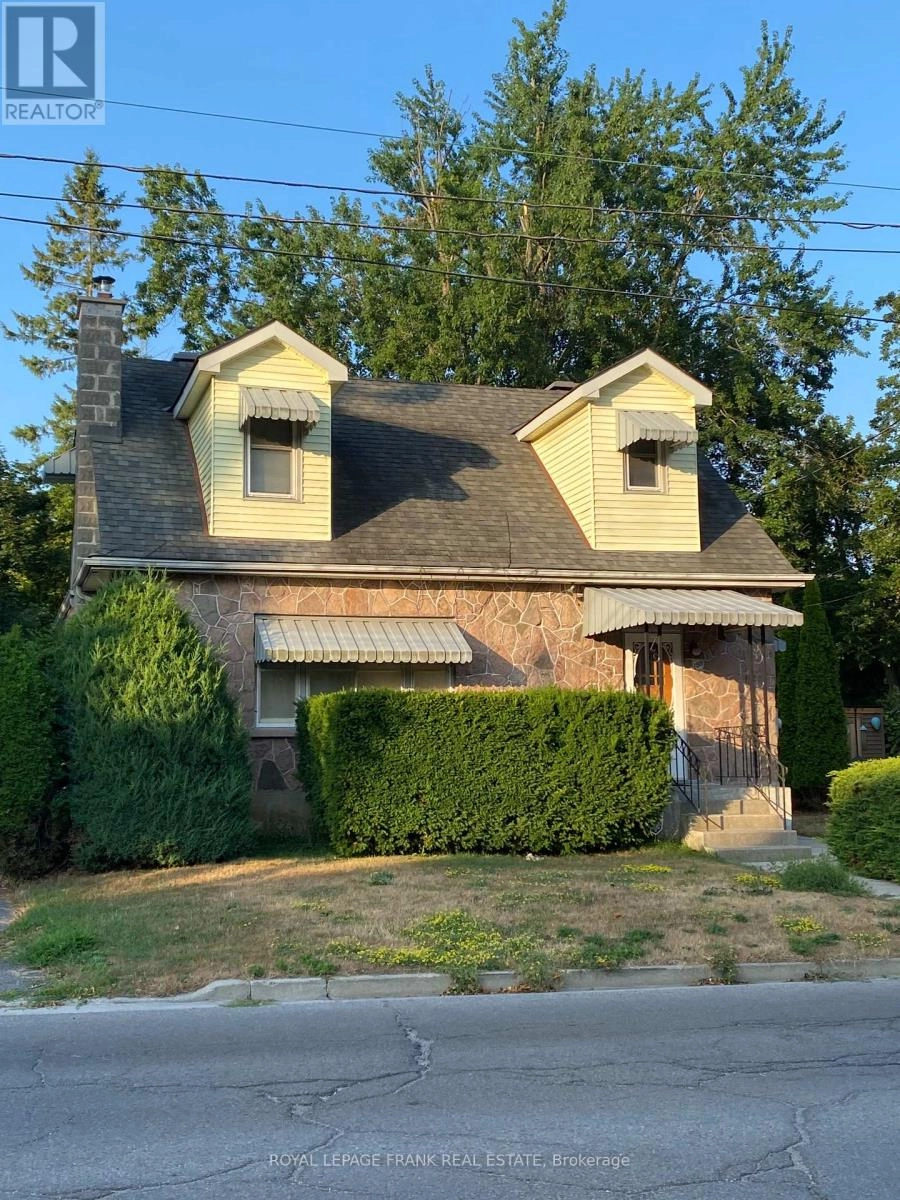 199 BARNARDO AVENUE, Peterborough North, Ontario