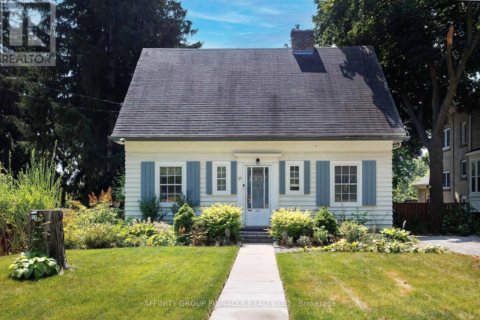 75 Bond Street W, Kawartha Lakes, Ontario  K9V 3R5 - Photo 1 - X12338876