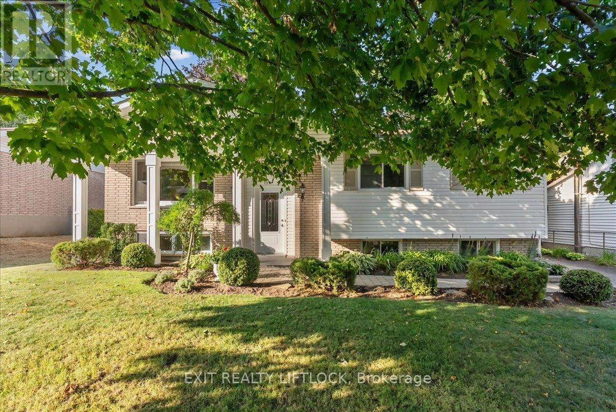 1540 Redwood Drive, Peterborough West, Ontario  K9K 1B4 - Photo 2 - X12339293