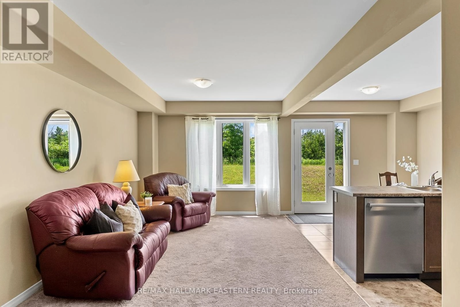 1649 Hetherington Drive, Peterborough North, Ontario K9L 0G6 - Photo 10 - X12330207