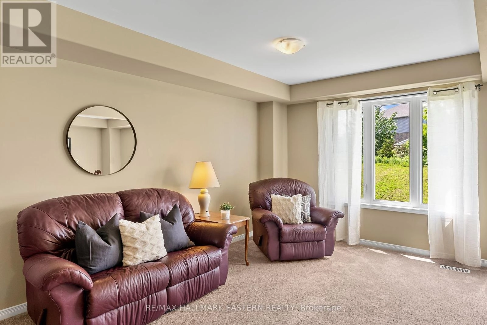 1649 Hetherington Drive, Peterborough North, Ontario K9L 0G6 - Photo 11 - X12330207