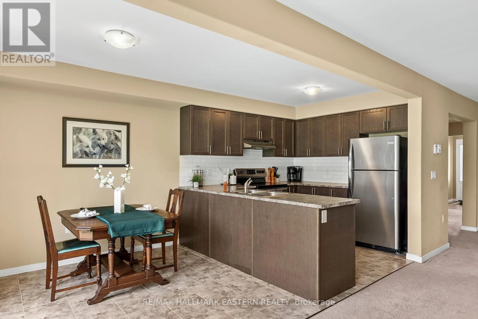 1649 Hetherington Drive, Peterborough North, Ontario K9L 0G6 - Photo 8 - X12330207