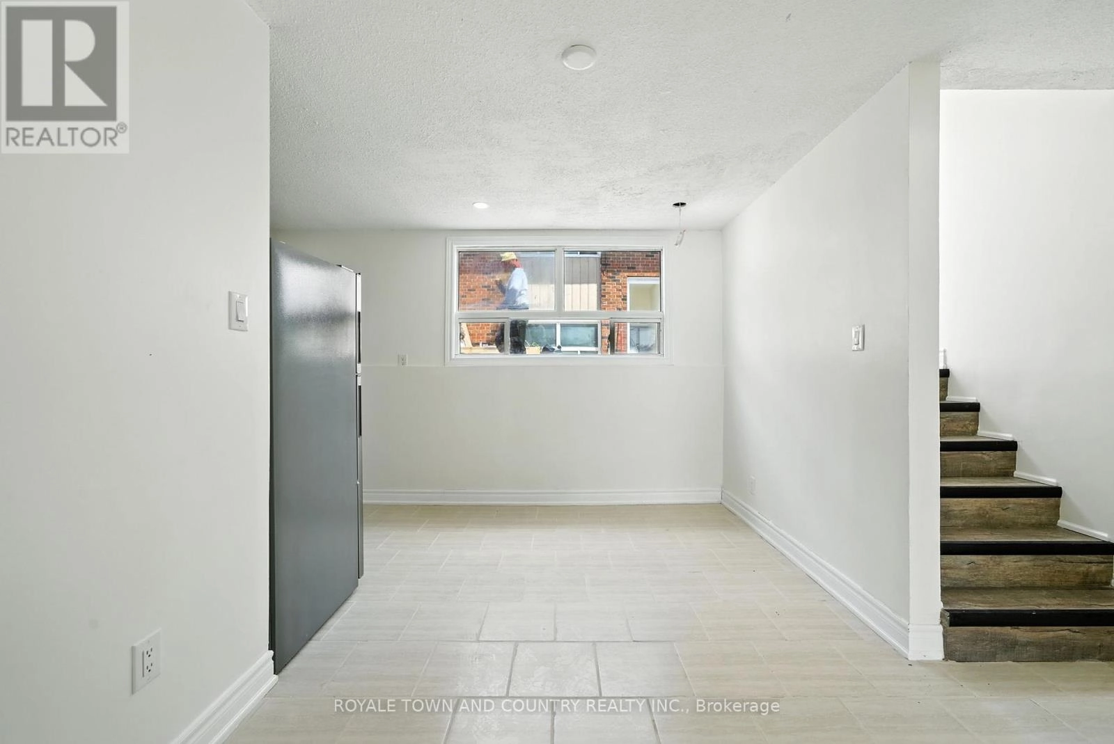 1 - 88 Mary Street W, Kawartha Lakes, Ontario K9V 5G3 - Photo 6 - X12340411