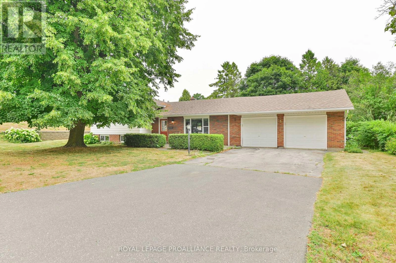 5 Orchard Crescent, Brighton, Ontario  K0K 1H0 - Photo 2 - X12340477