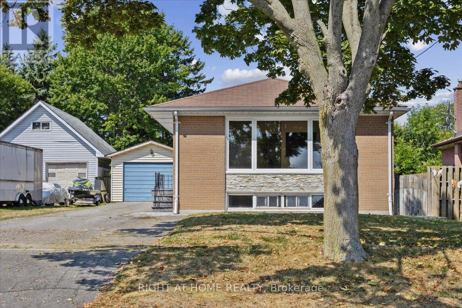 1328 Scugog Avenue, Oshawa, Ontario  L1J 1J7 - Photo 2 - E12340684