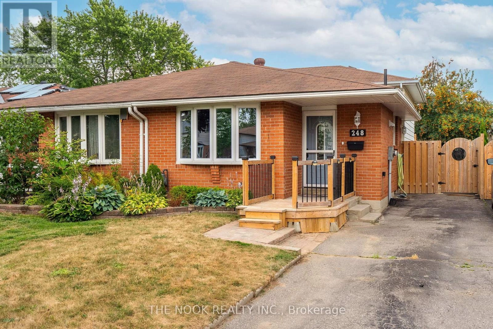 248 Kinmount Crescent, Oshawa, Ontario  L1J 3T7 - Photo 1 - E12341385