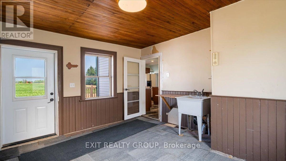 837 Casey Road, Belleville, Ontario  K8N 4Z6 - Photo 2 - X12341381