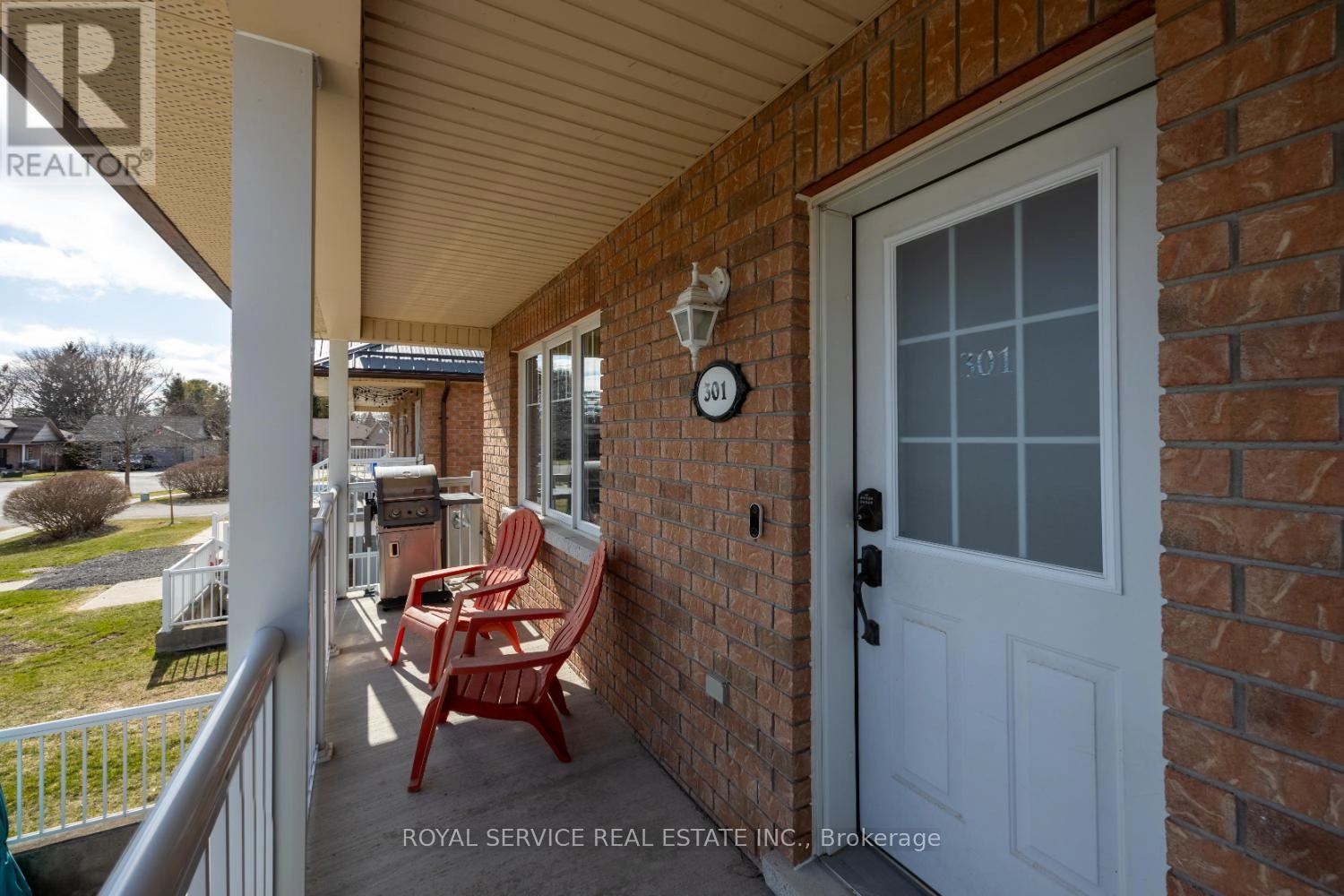301 - 235 Ruttan Terrace, Cobourg, Ontario  K9A 5X6 - Photo 3 - X12341417