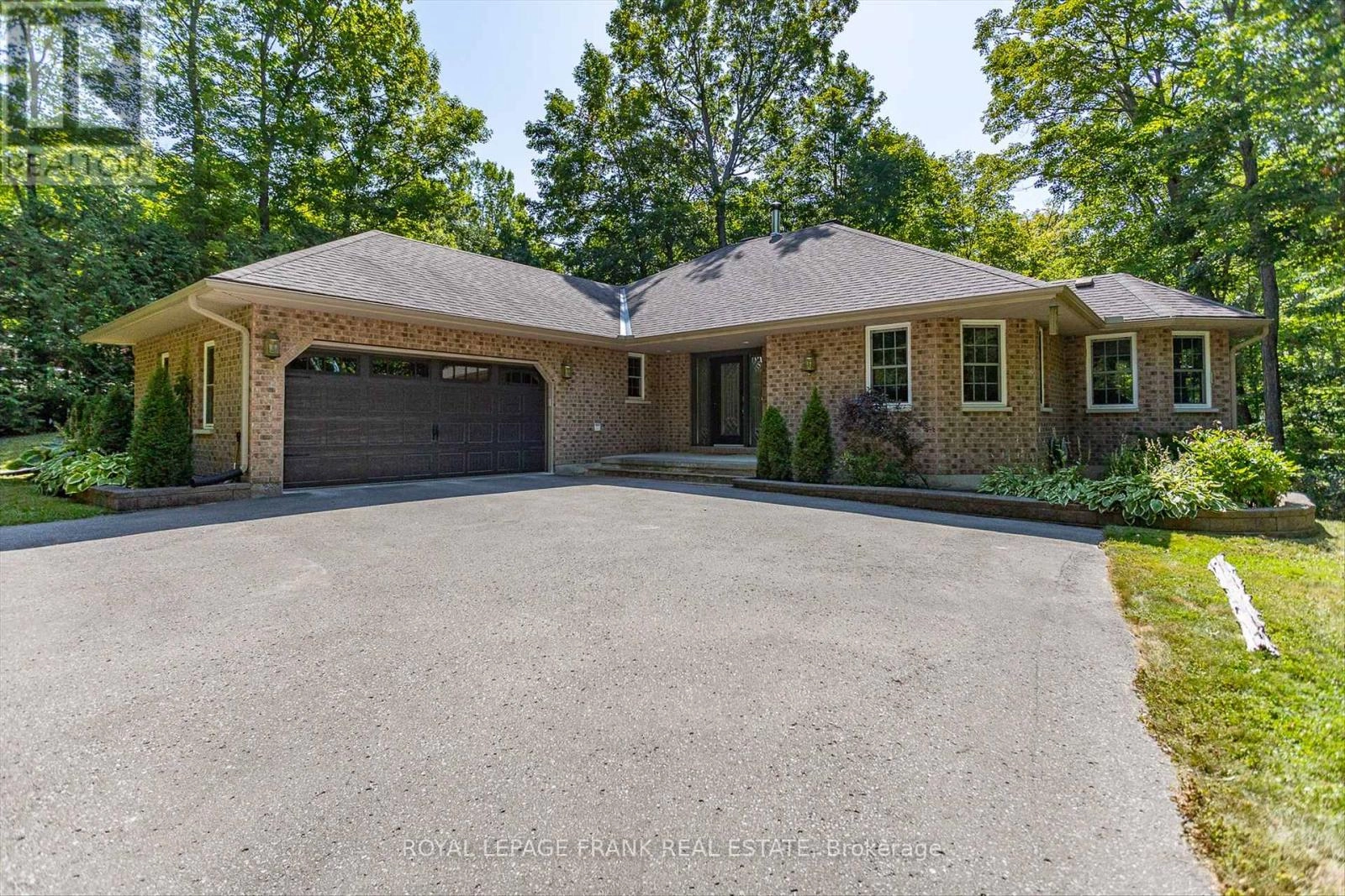 24 Deer Avenue, Cavan Monaghan, Ontario  L0A 1G0 - Photo 2 - X12341478