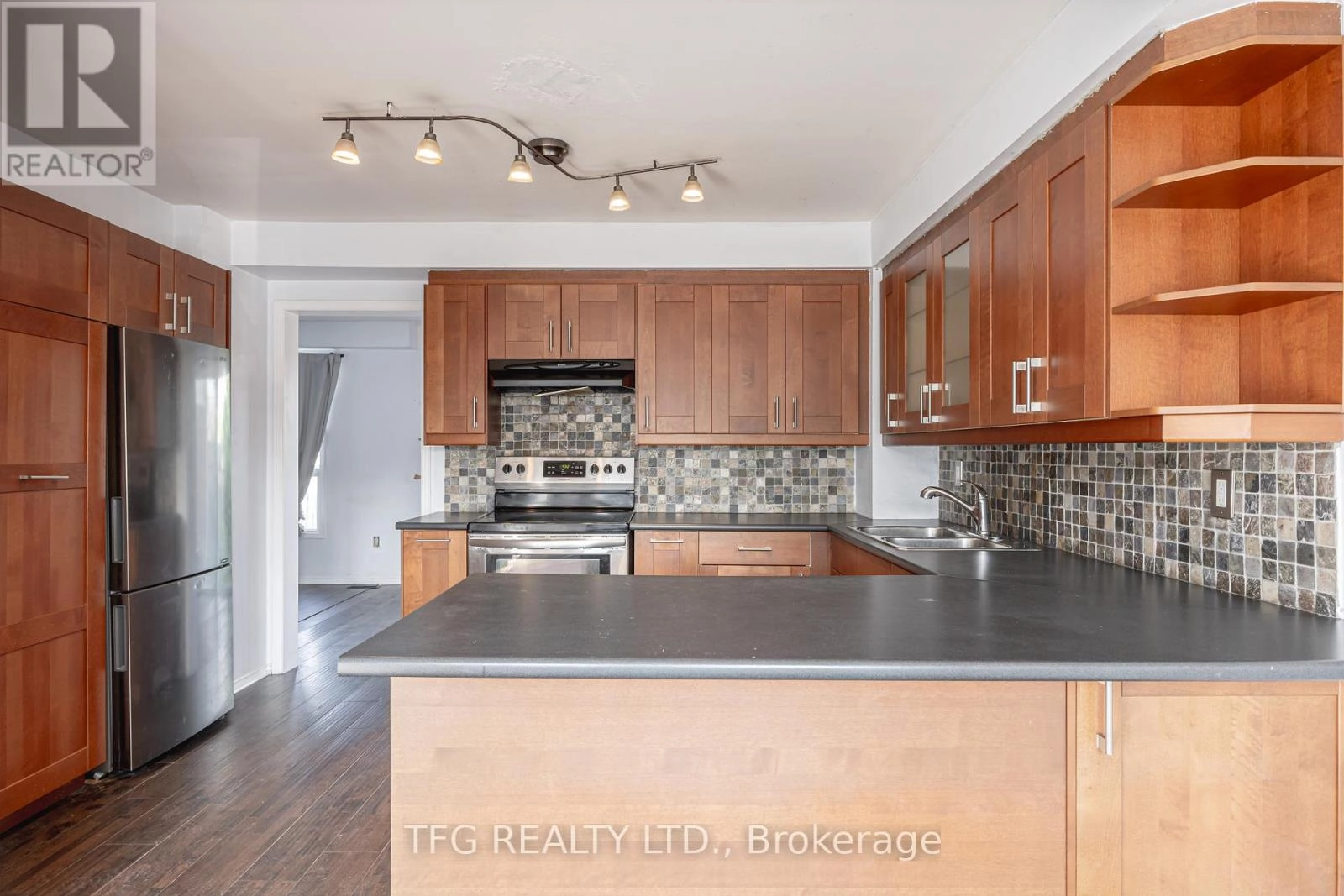 1475 Major Oaks Road, Pickering, Ontario L1X 2N6 - Photo 7 - E12341976