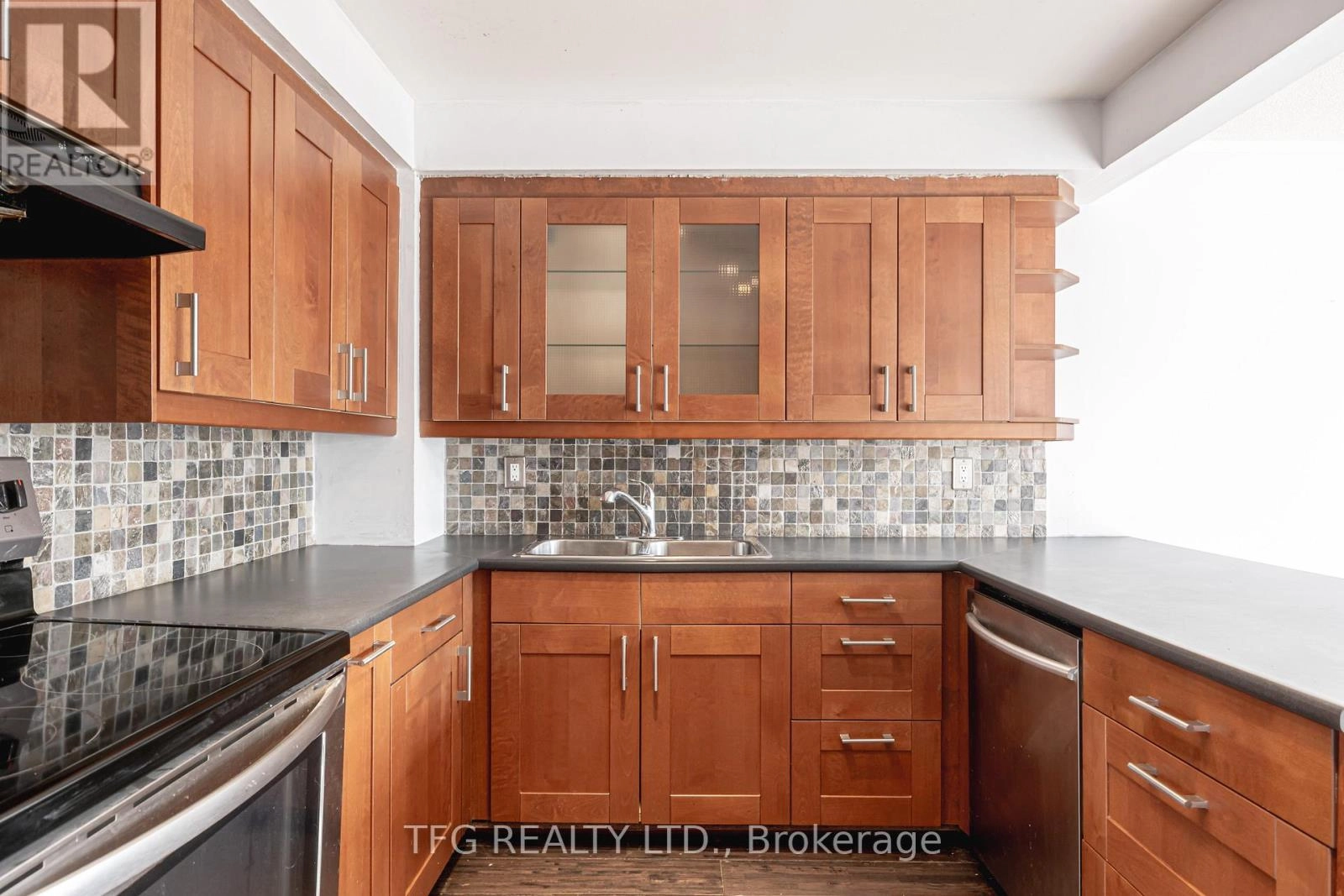 1475 Major Oaks Road, Pickering, Ontario L1X 2N6 - Photo 9 - E12341976