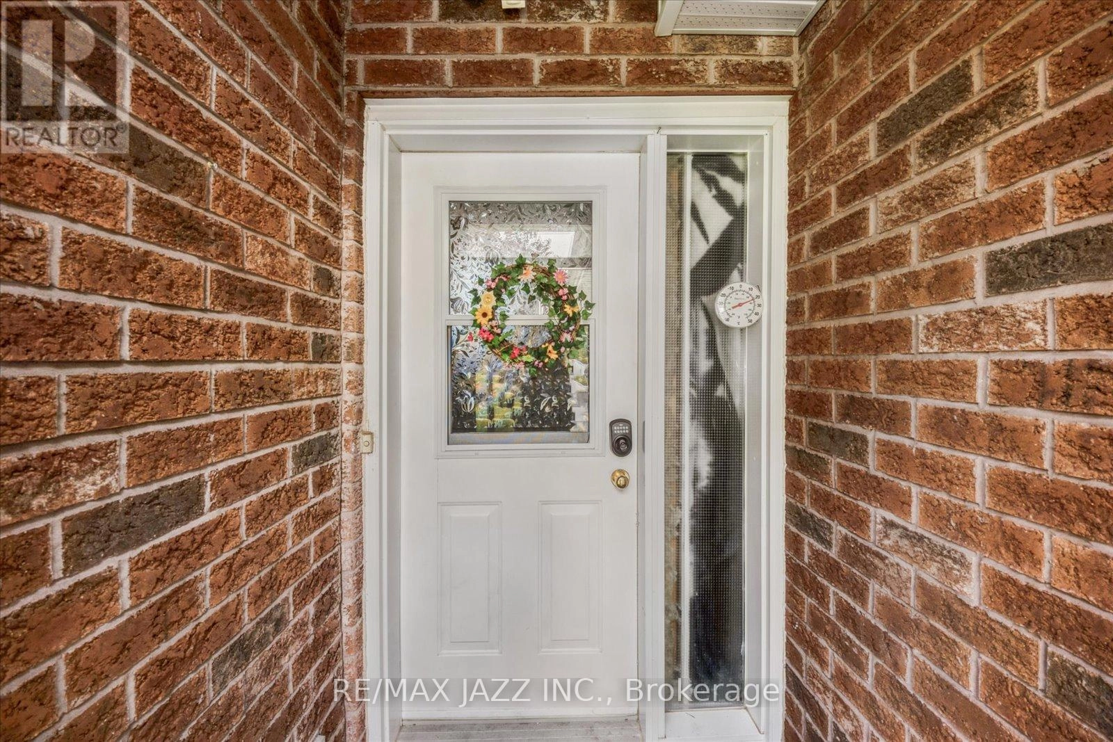 39 Mcgibbon Boulevard, Kawartha Lakes, Ontario  K9V 6G4 - Photo 3 - X12341795