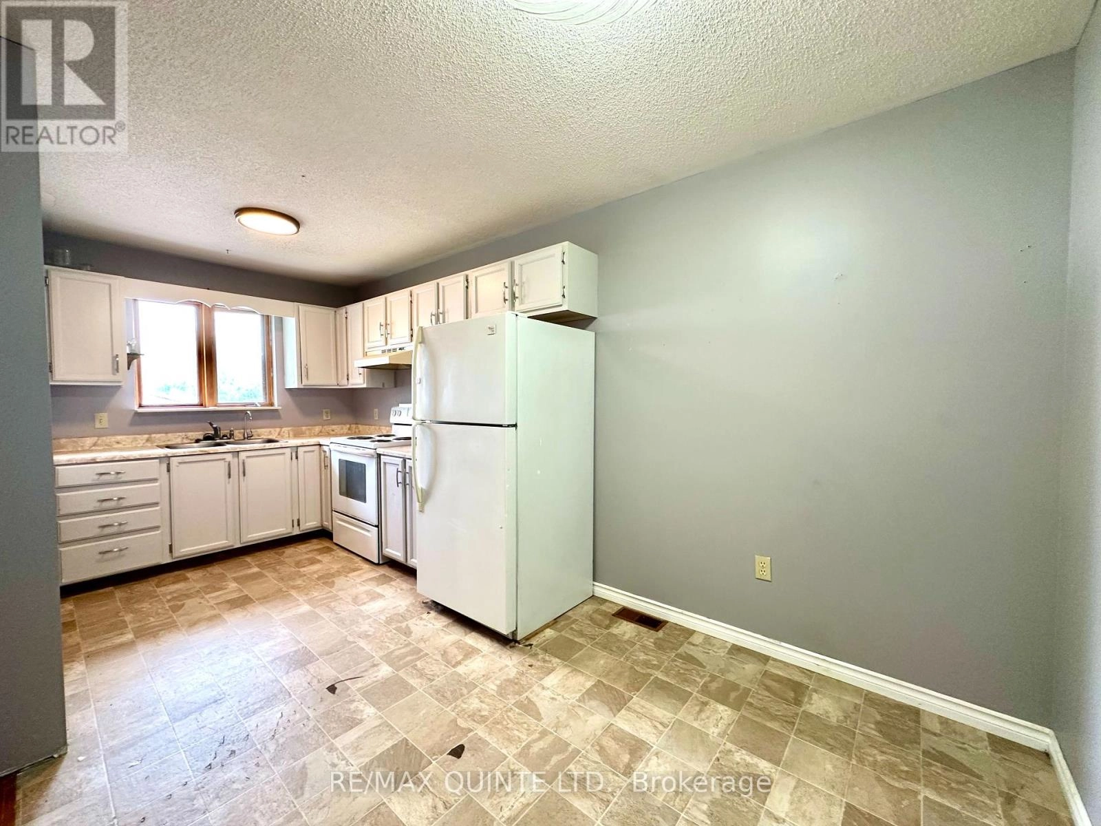 13 Colborne Street, Centre Hastings, Ontario  K0K 2K0 - Photo 3 - X12341968
