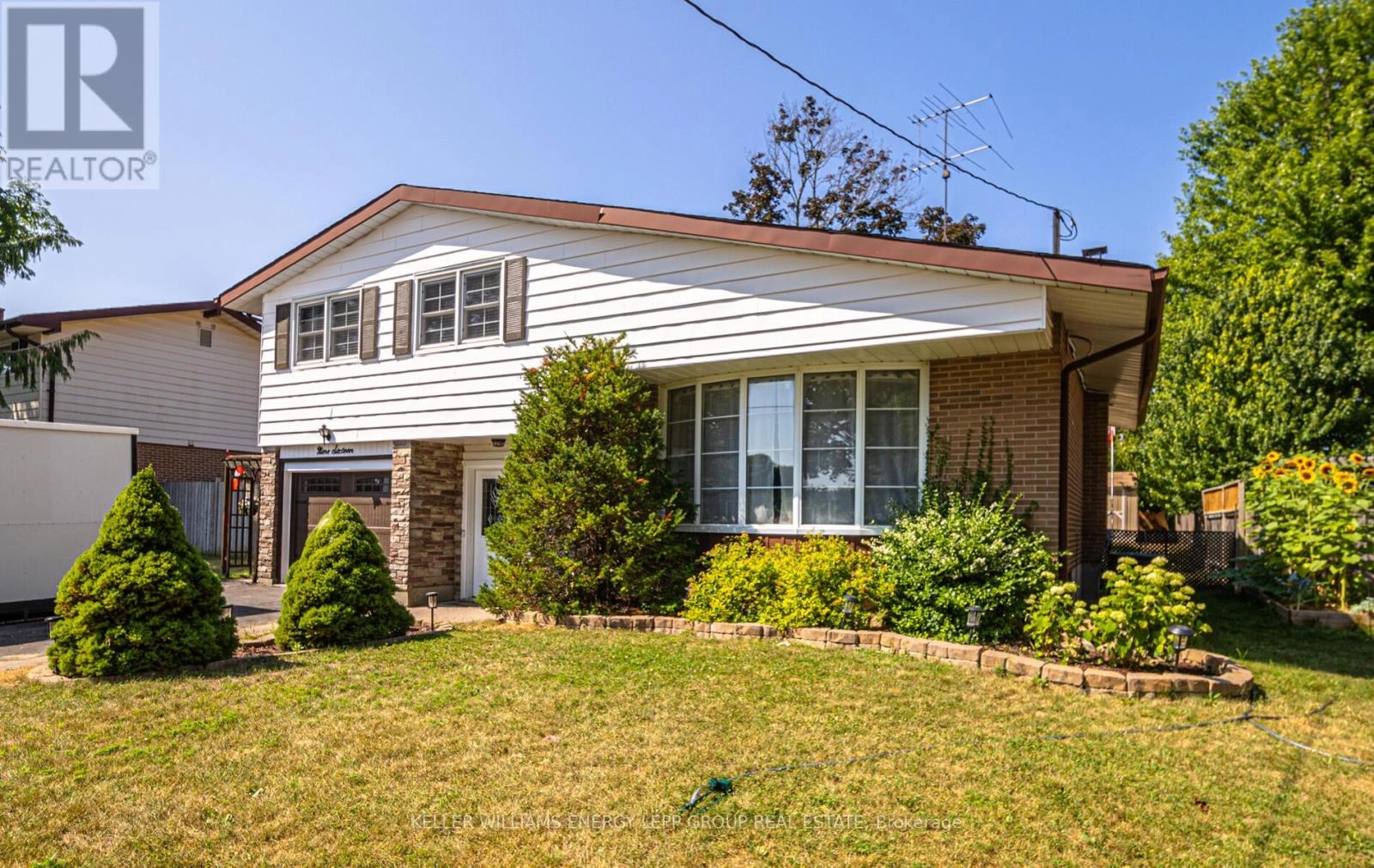 916 Somerville Street, Oshawa, Ontario  L1G 4J7 - Photo 3 - E12341991