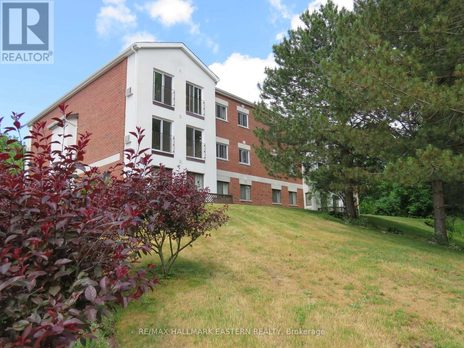 208 - 1111 Water Street, Peterborough North, Ontario  K9H 3P7 - Photo 2 - X12341982