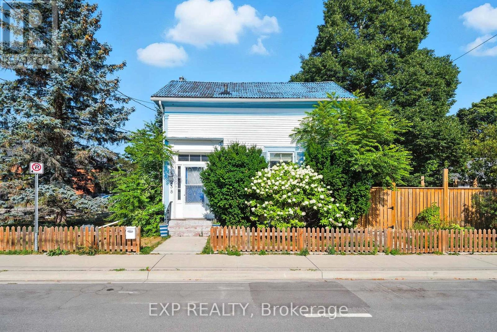258 Mathew Street, Cobourg, Ontario  K9A 3E5 - Photo 1 - X12342032
