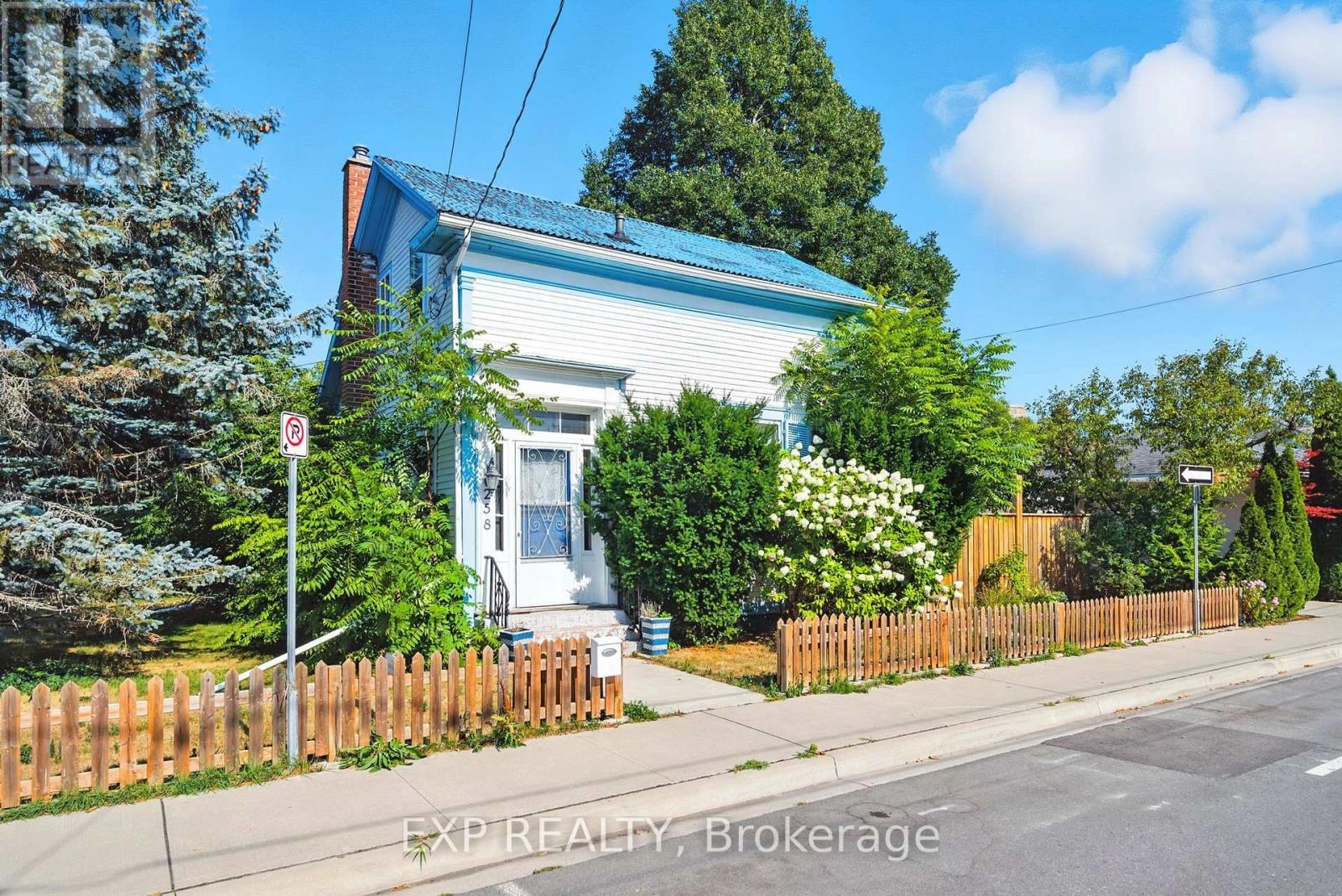 258 Mathew Street, Cobourg, Ontario  K9A 3E5 - Photo 2 - X12342032