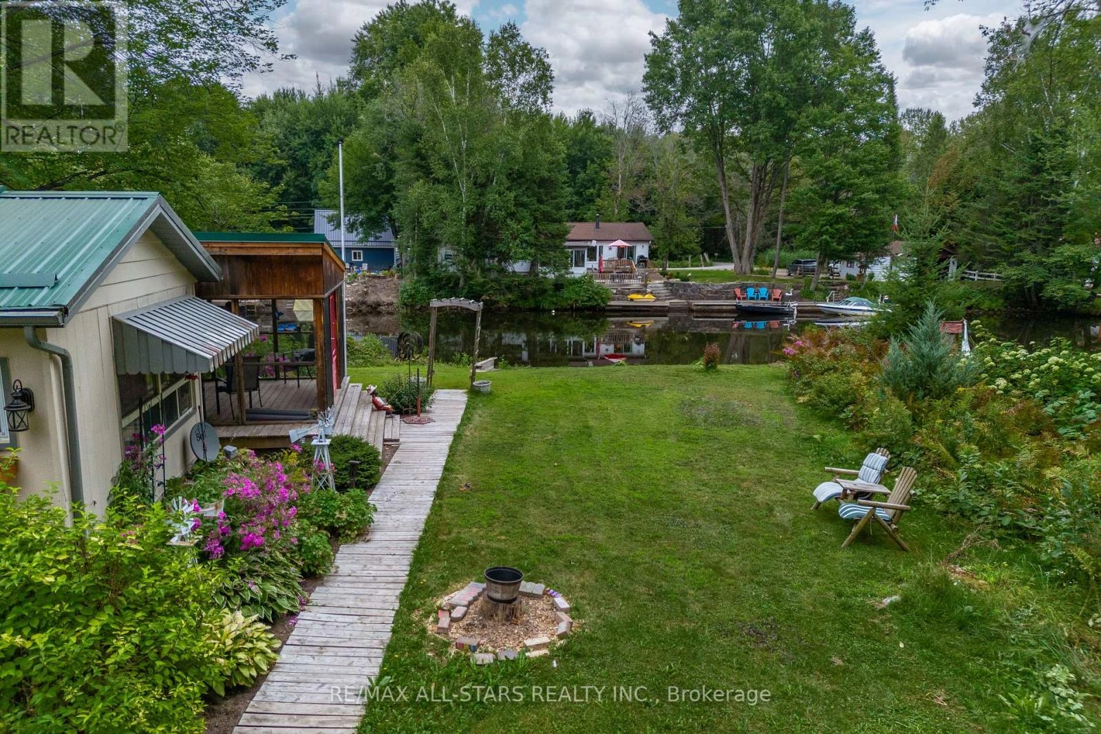 357 Southam Drive, Kawartha Lakes, Ontario  K0M 1N0 - Photo 2 - X12341405