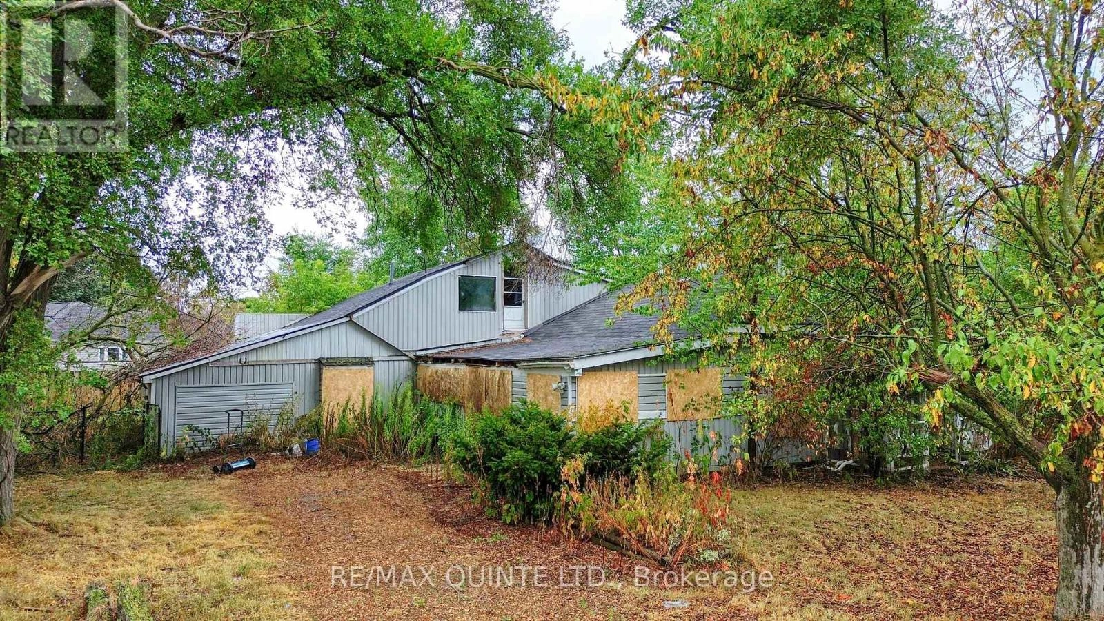 74 County Rd 3, Prince Edward County, Ontario  K8N 0L2 - Photo 1 - X12342176