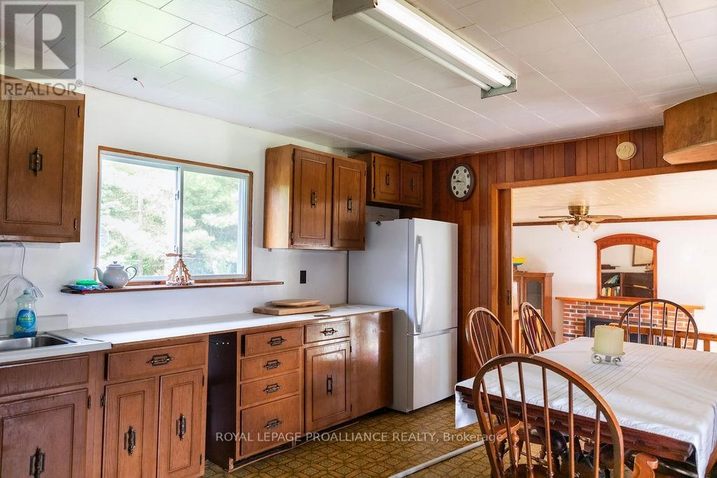 3314 Flinton Road, Addington Highlands, Ontario  K0H 1P0 - Photo 3 - X12342236