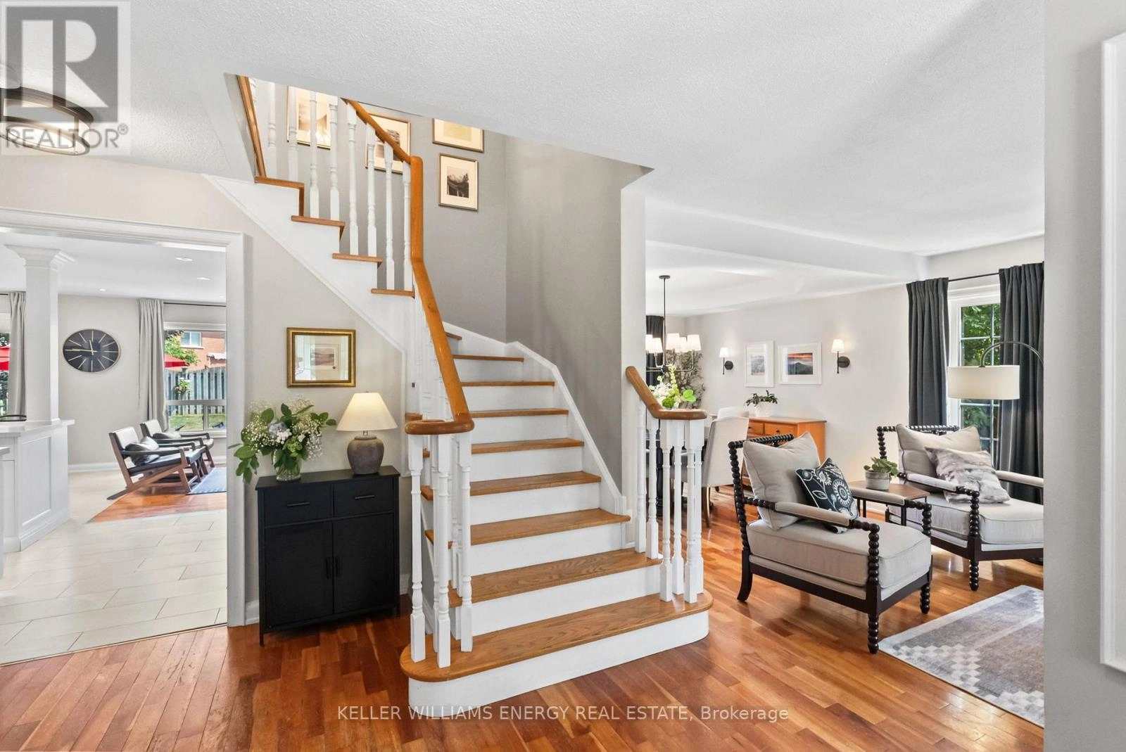 19 Sturgess Crescent, Whitby, Ontario  L1M 1J9 - Photo 3 - E12342164