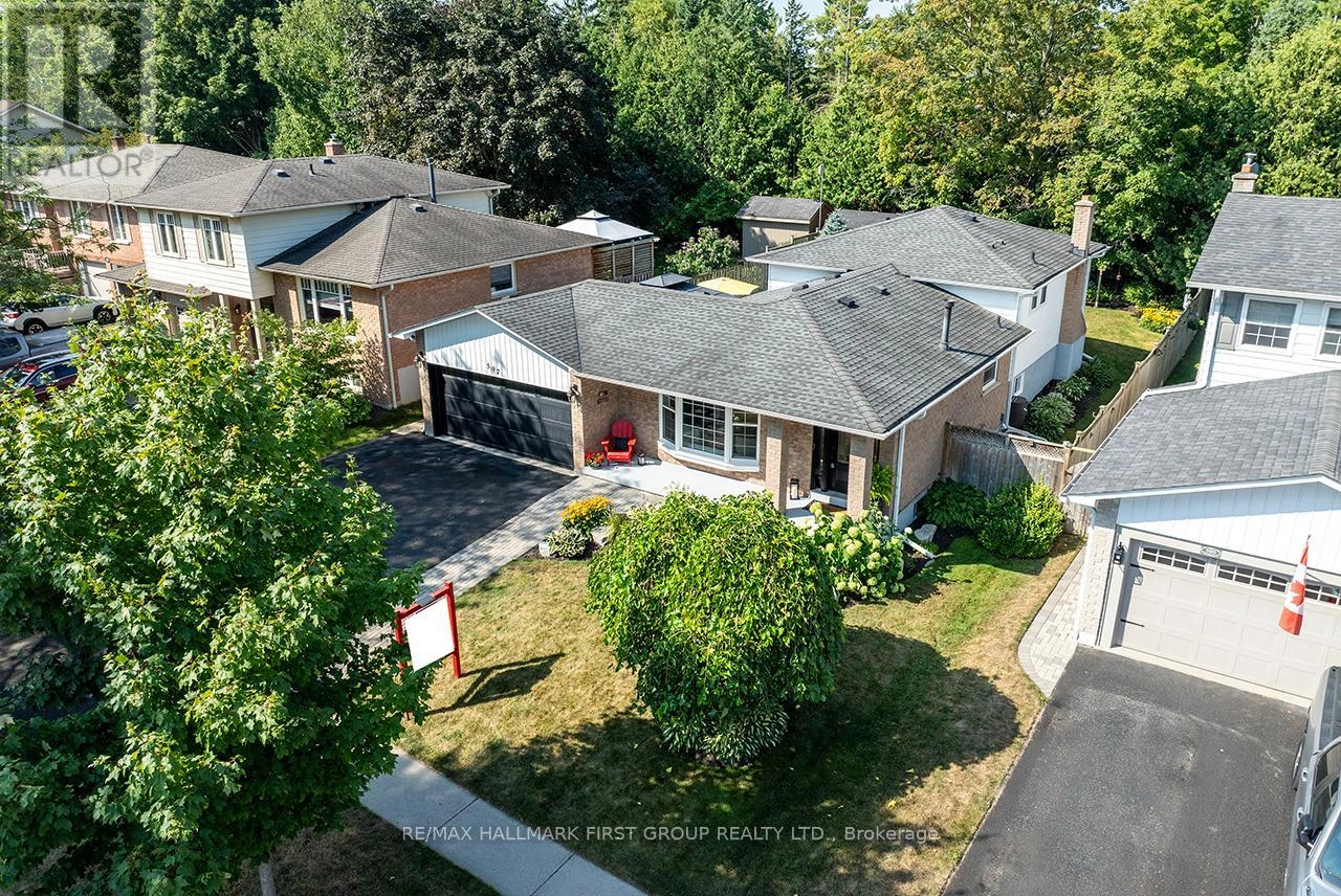 597 Walsh Drive, Scugog, Ontario  L9L 1K6 - Photo 1 - E12342285