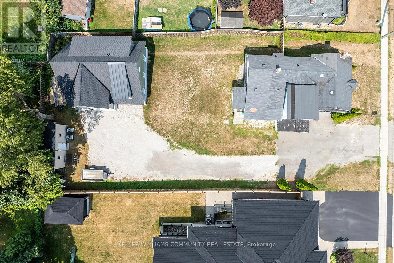 132 High Street, Clarington, Ontario  L1C 3B7 - Photo 2 - E12342350
