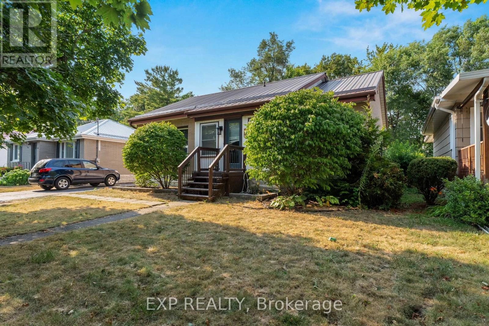 18 Montgomery Boulevard, Belleville, Ontario  K8N 1H9 - Photo 2 - X12342385
