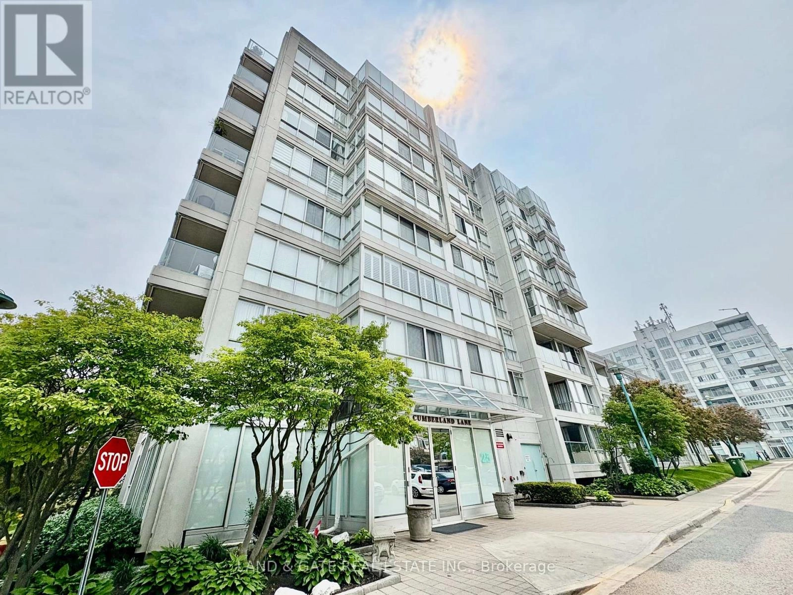 112 - 25 Cumberland Lane, Ajax, Ontario  L1S 7K1 - Photo 1 - E12342433