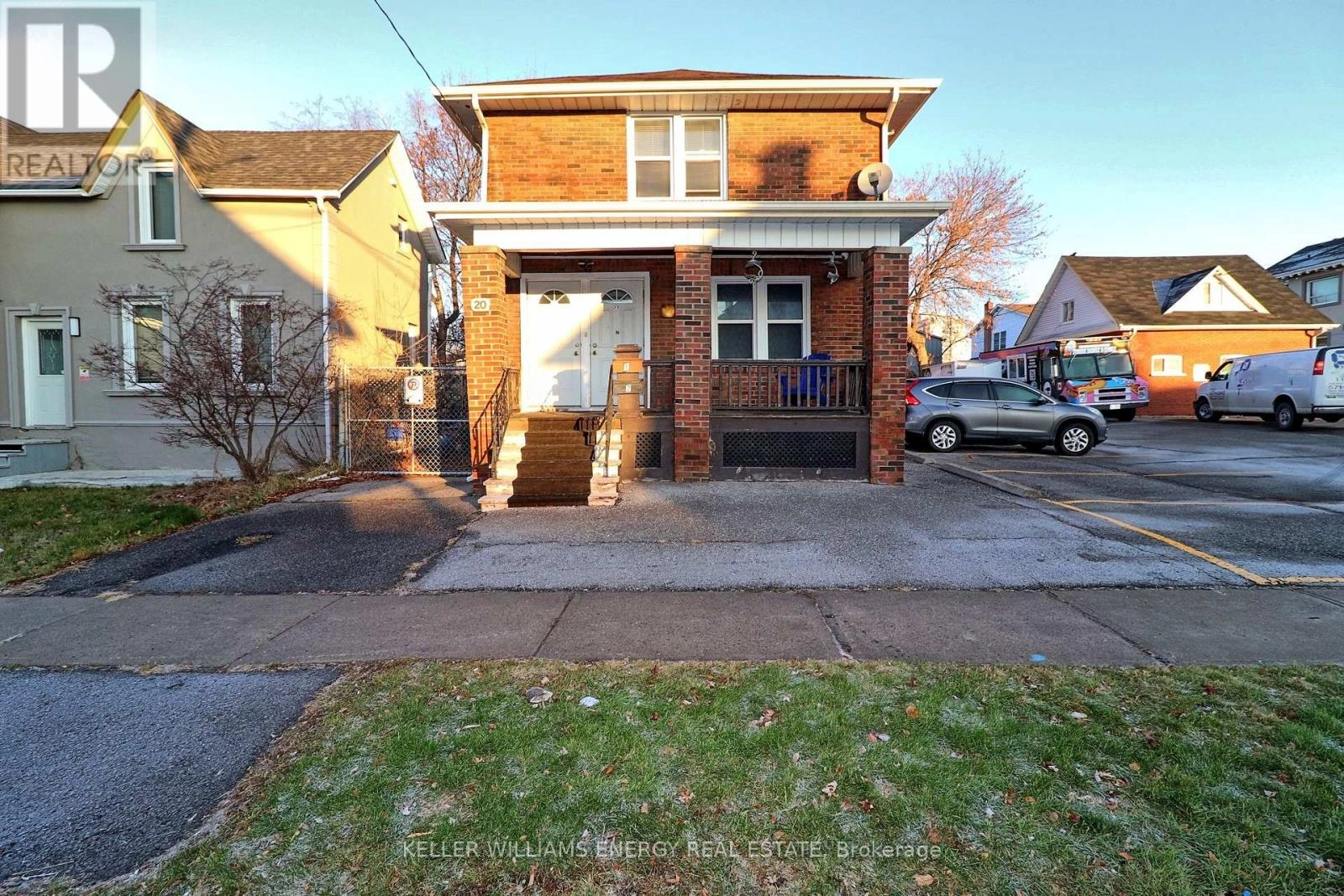 1 - 20 Colborne Street W, Oshawa, Ontario  L1G 1L9 - Photo 1 - E12342672