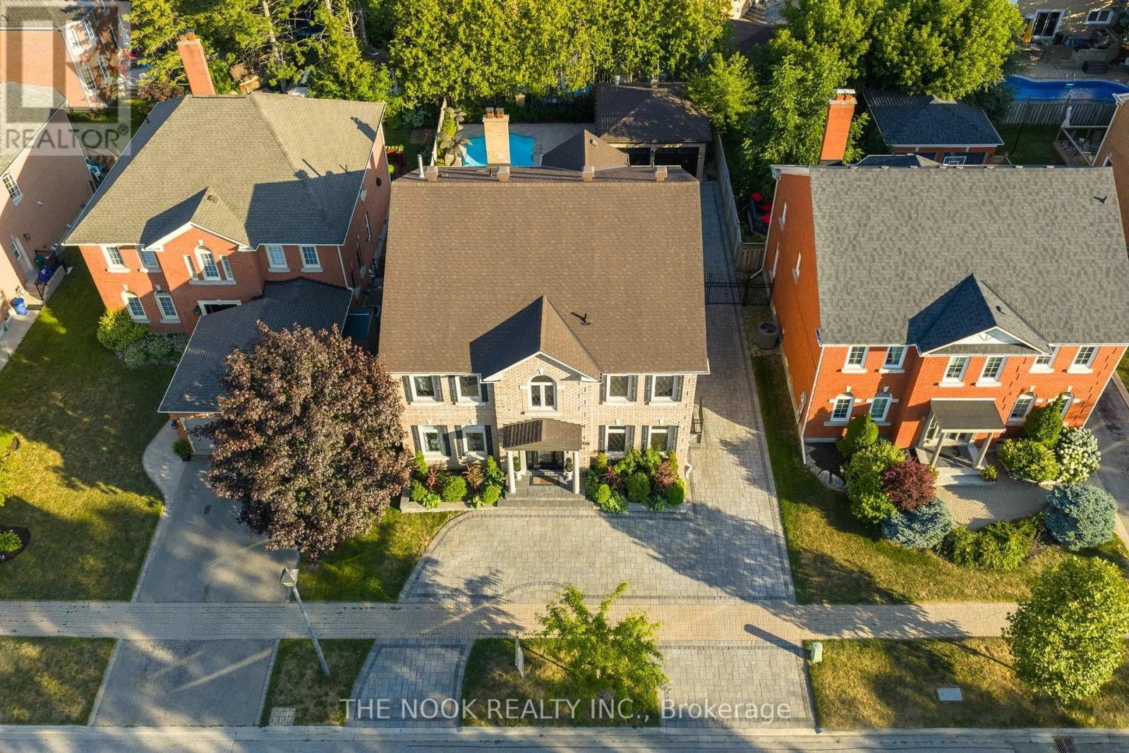 7 Ellsworth Avenue, Richmond Hill, Ontario  L4C 9N9 - Photo 1 - N12303021