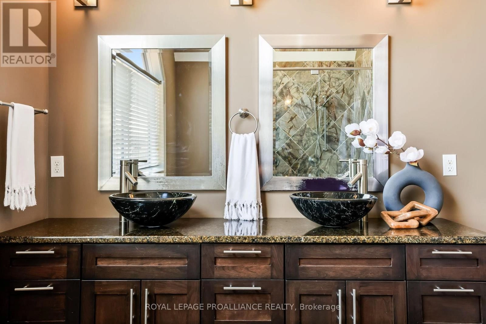 263 Lakeshore Road, Brighton, Ontario K0K 1H0 - Photo 32 - X12342938