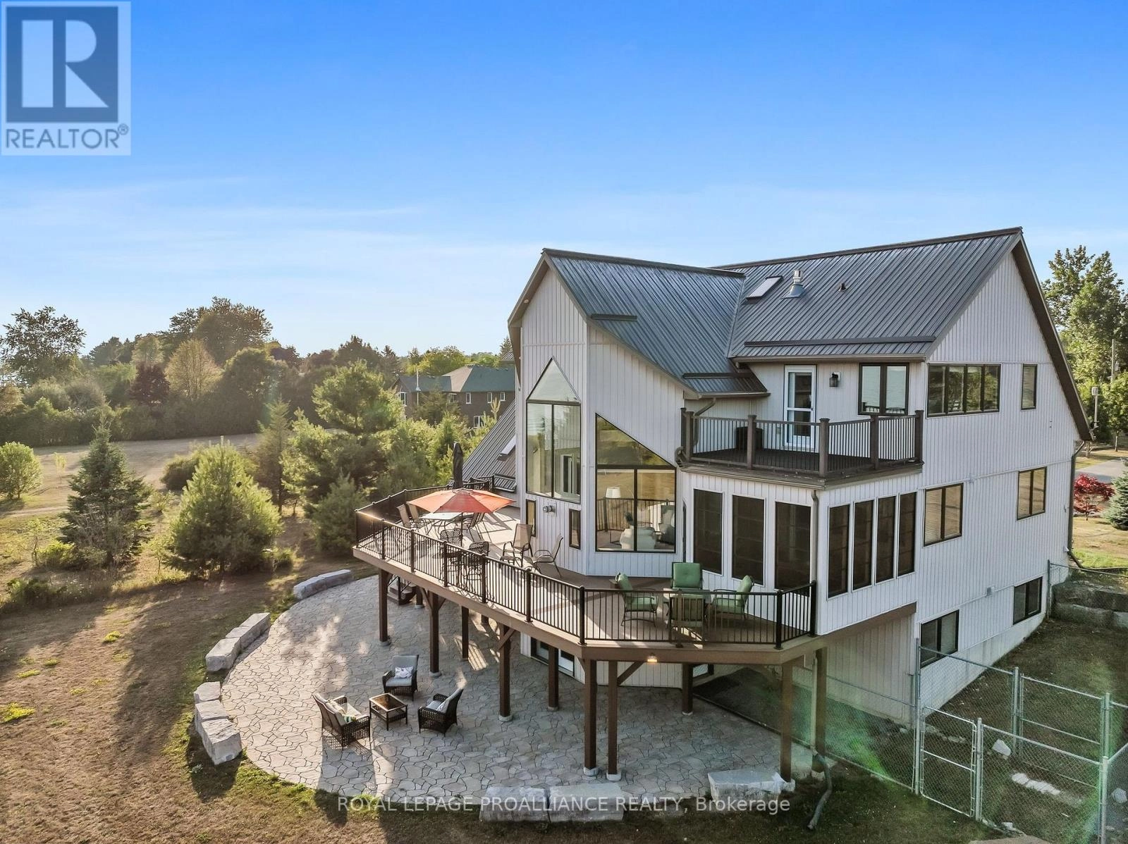 263 Lakeshore Road, Brighton, Ontario K0K 1H0 - Photo 44 - X12342938