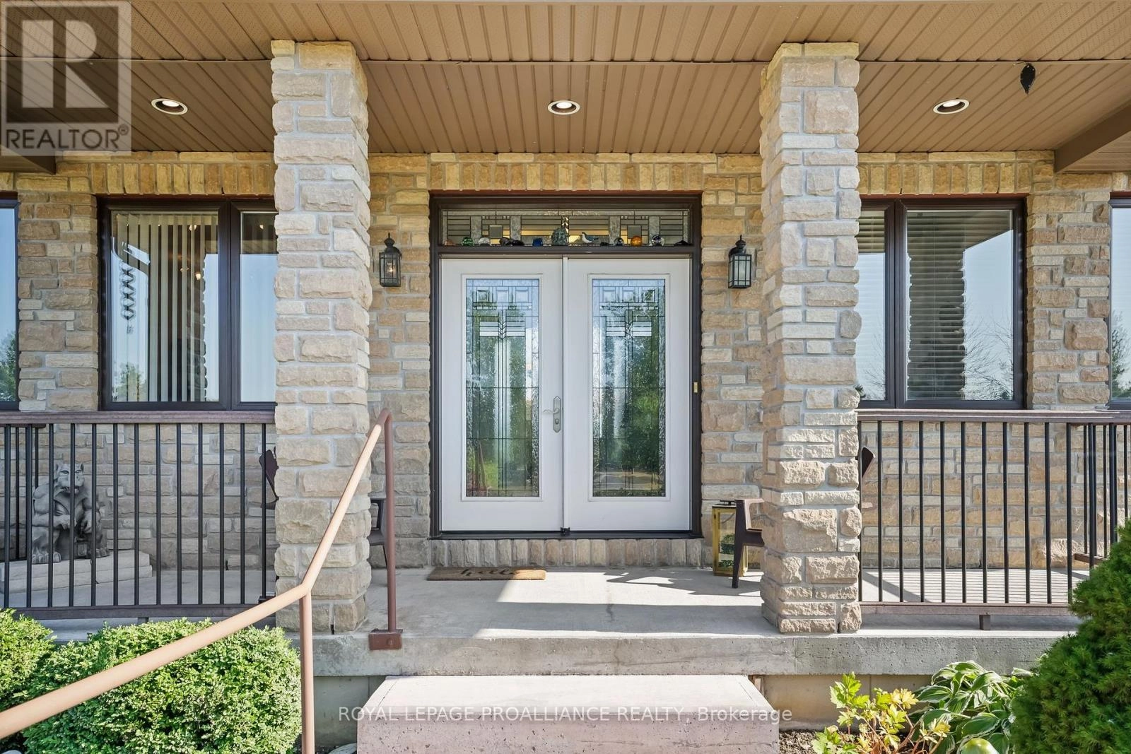 263 Lakeshore Road, Brighton, Ontario K0K 1H0 - Photo 7 - X12342938