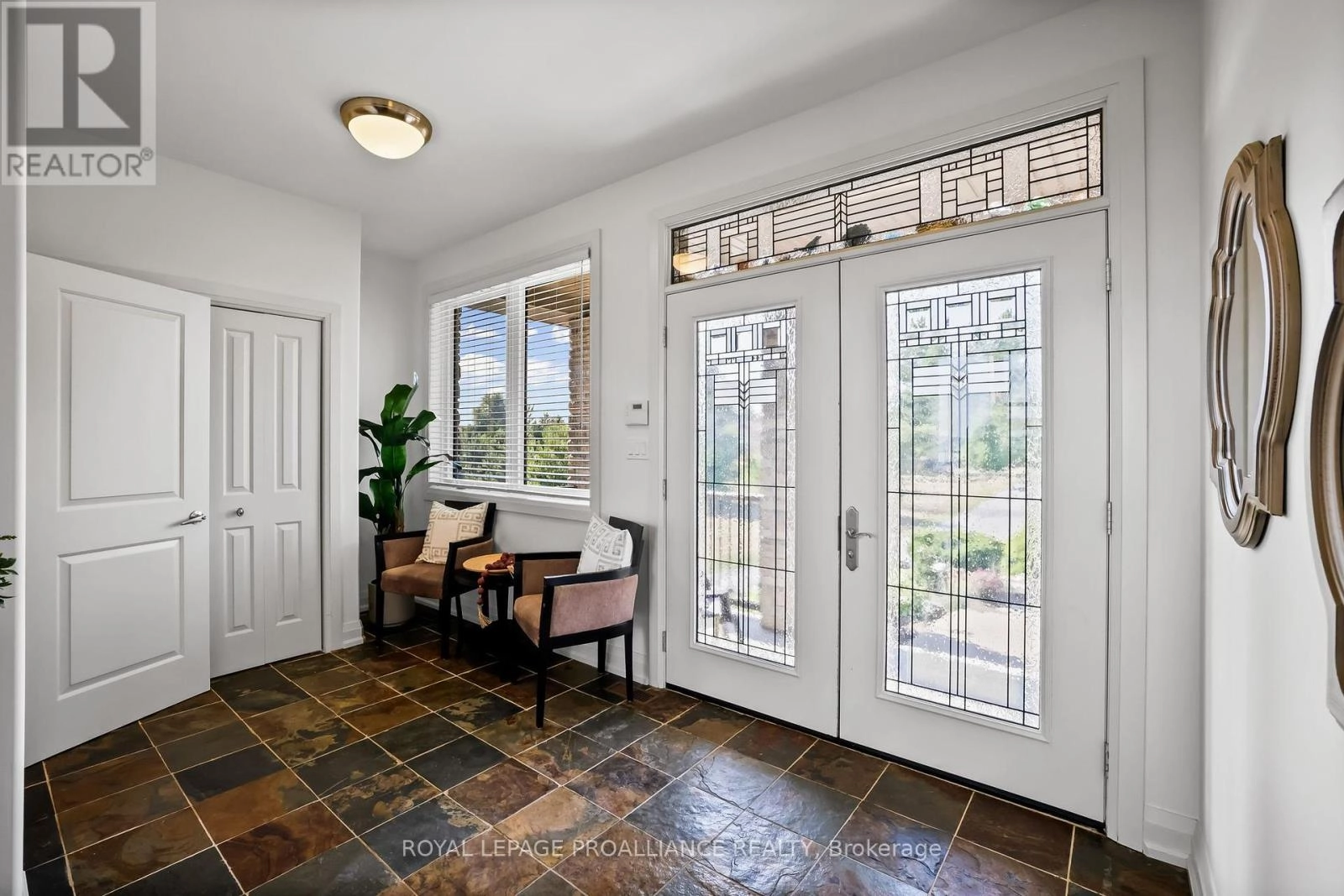 263 Lakeshore Road, Brighton, Ontario K0K 1H0 - Photo 8 - X12342938