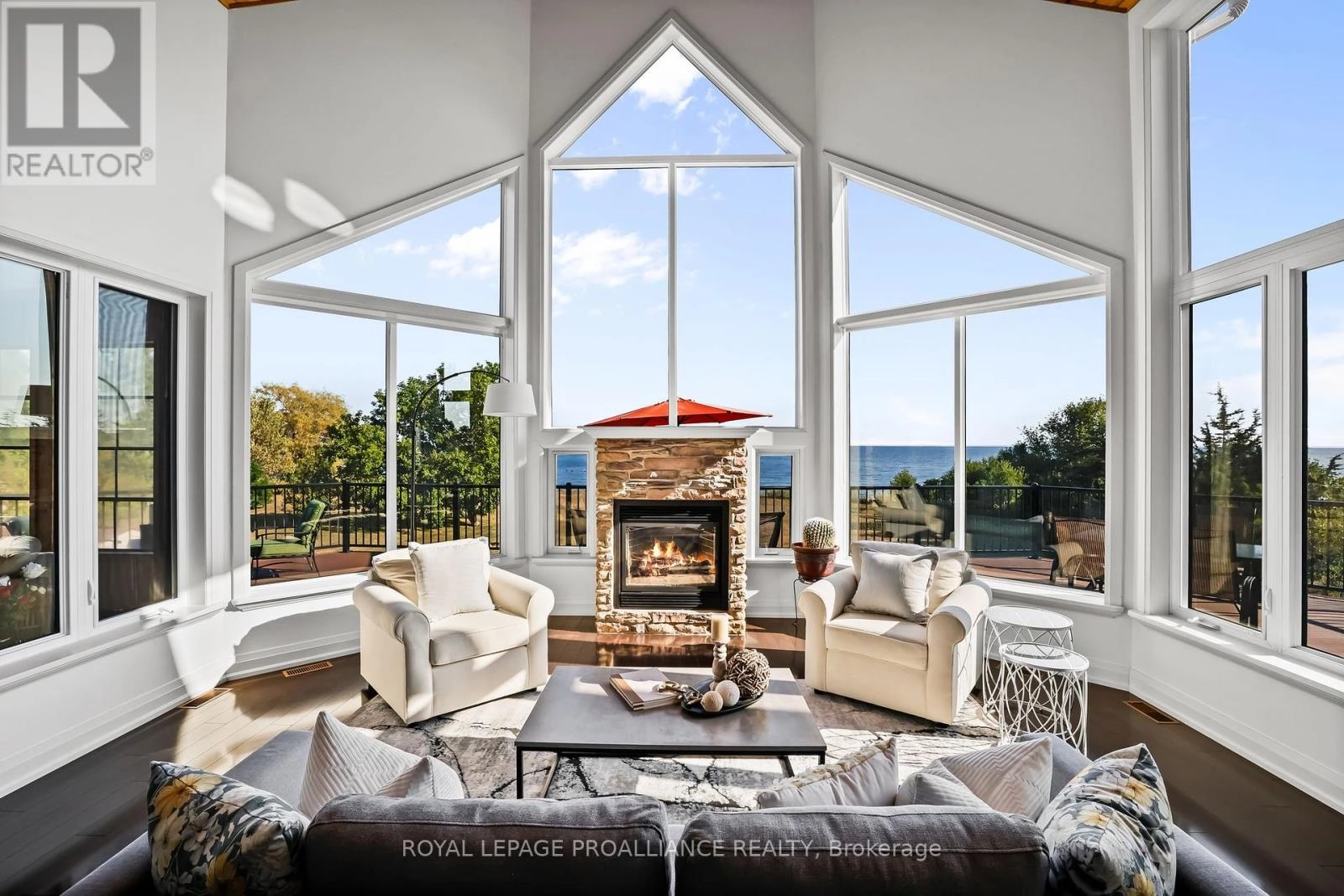 263 Lakeshore Road, Brighton, Ontario K0K 1H0 - Photo 9 - X12342938