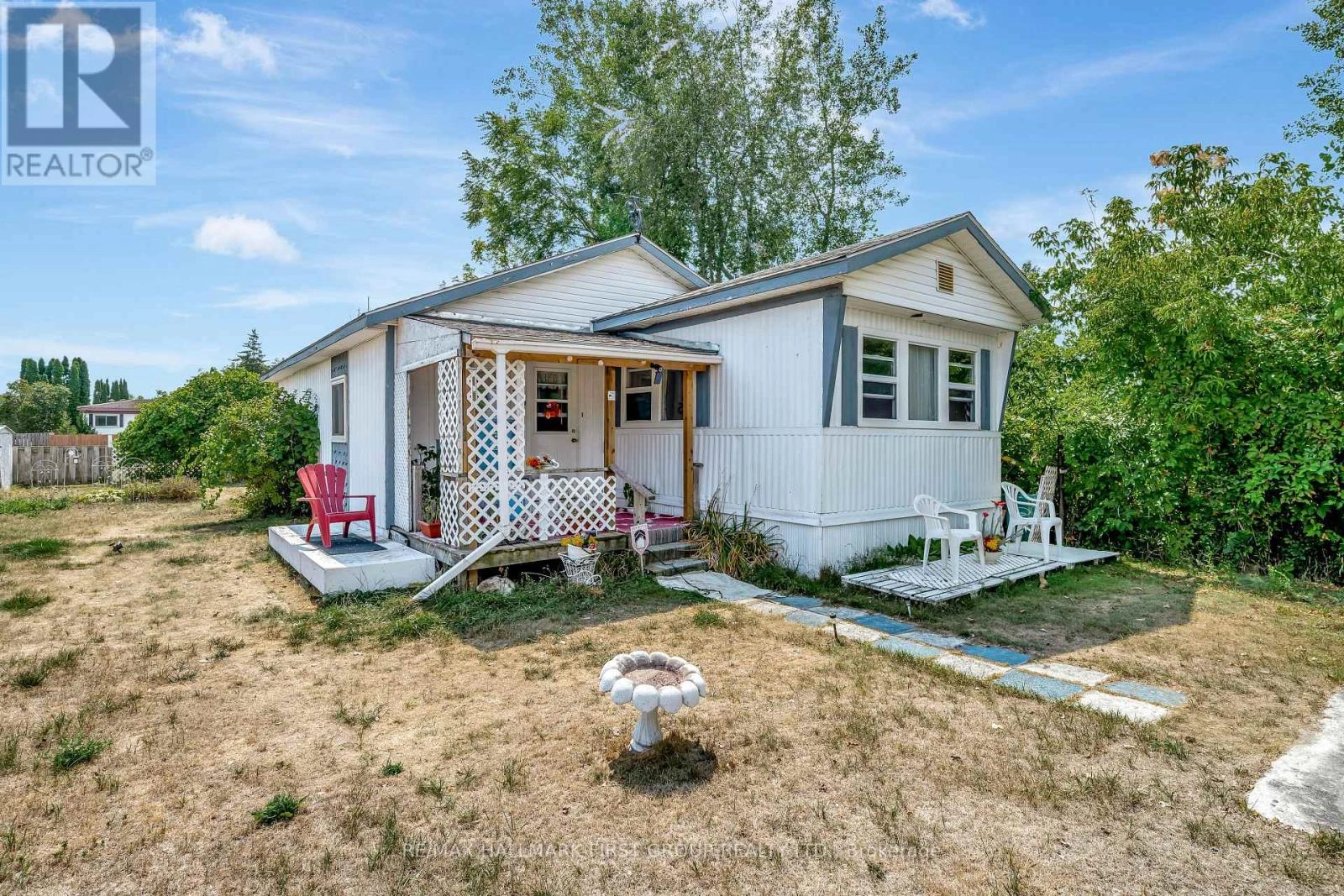 55 - 529 Old Highway 2, Quinte West, Ontario  K8V 5P5 - Photo 1 - X12343531