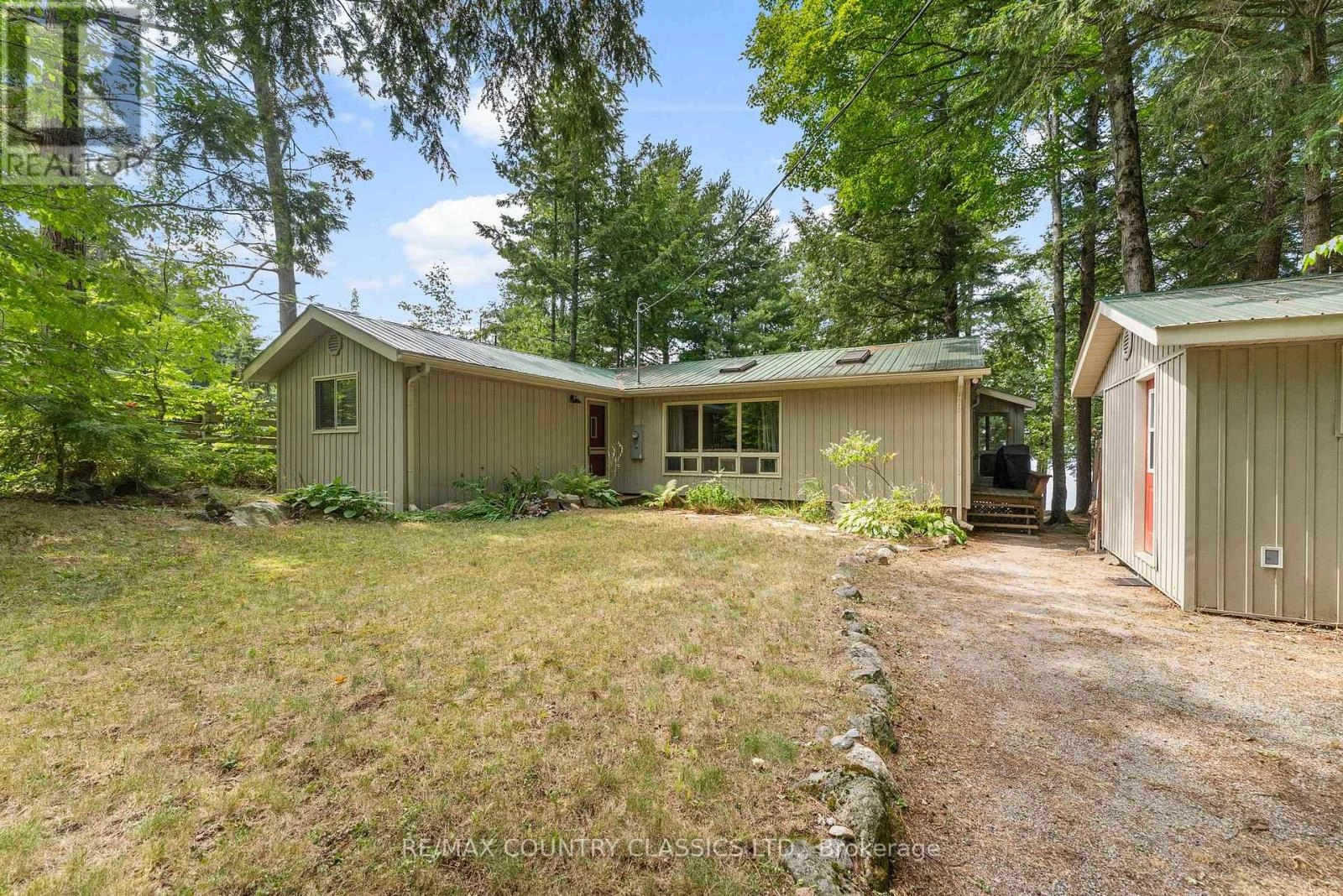 82a Chescher Crescent, Wollaston, Ontario  K0L 1P0 - Photo 2 - X12343737