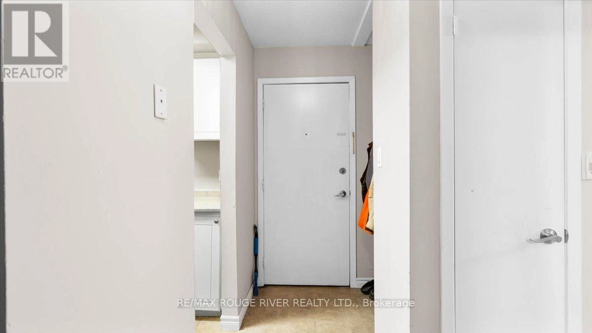 205 - 25 College Street E, Belleville, Ontario  K8P 2E3 - Photo 2 - X12343904